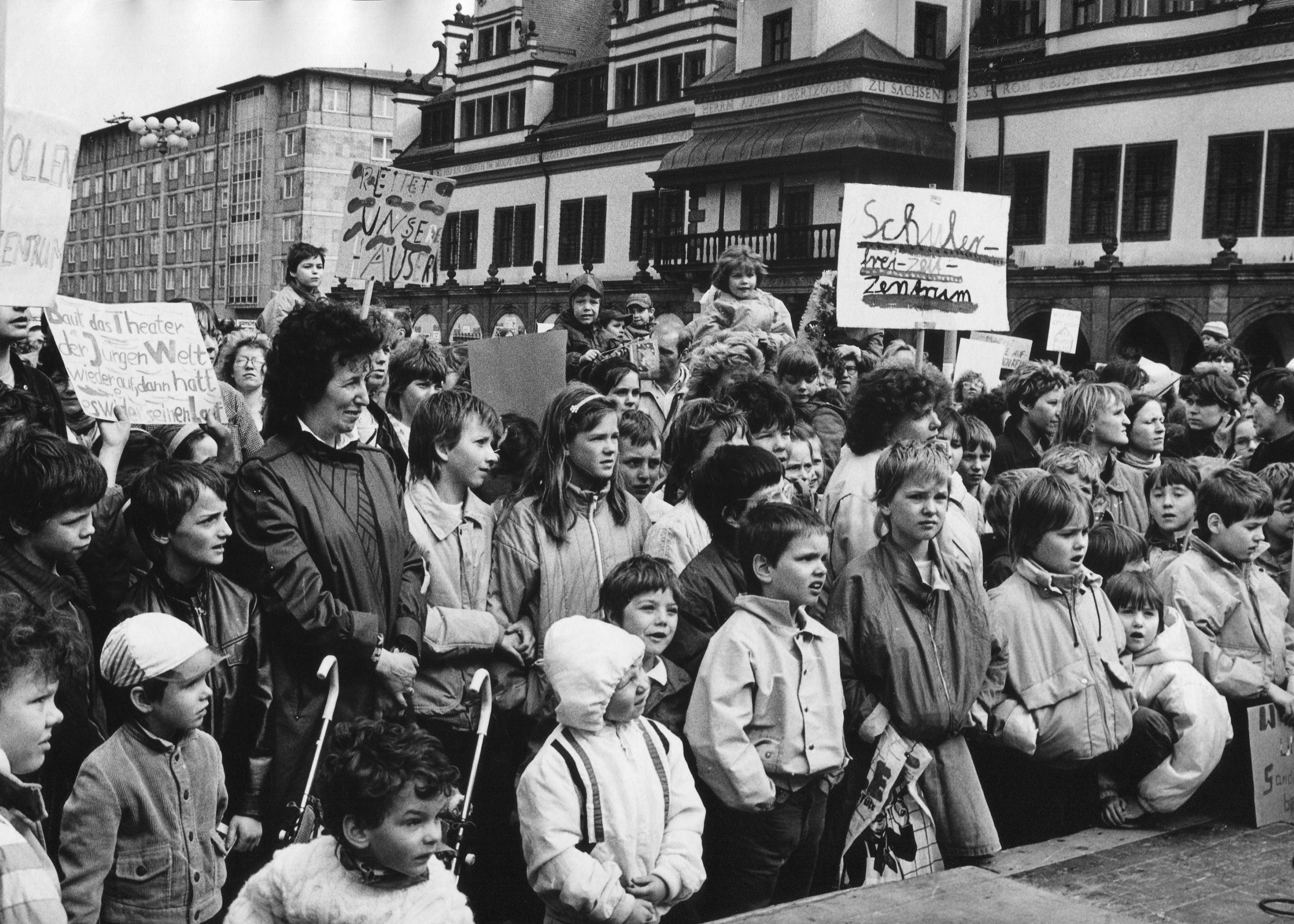 Demonstrierende zwischen 1989 und 1990 in Leipzig