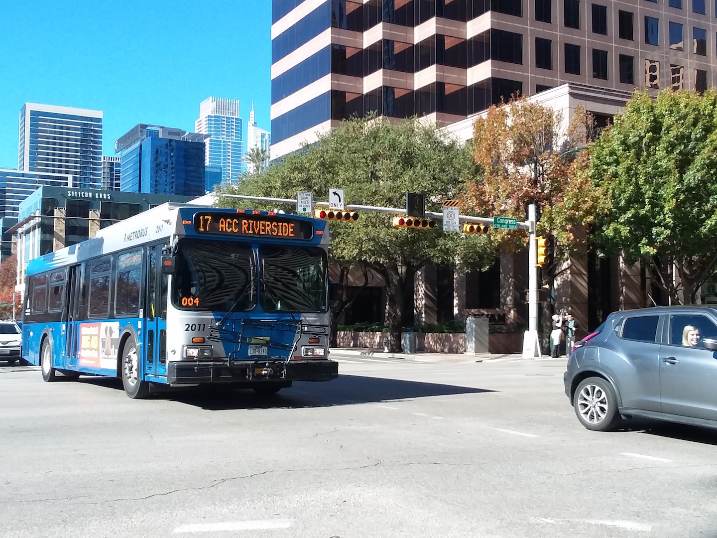 1570456440823-Bus-17-i-u-Teksasu