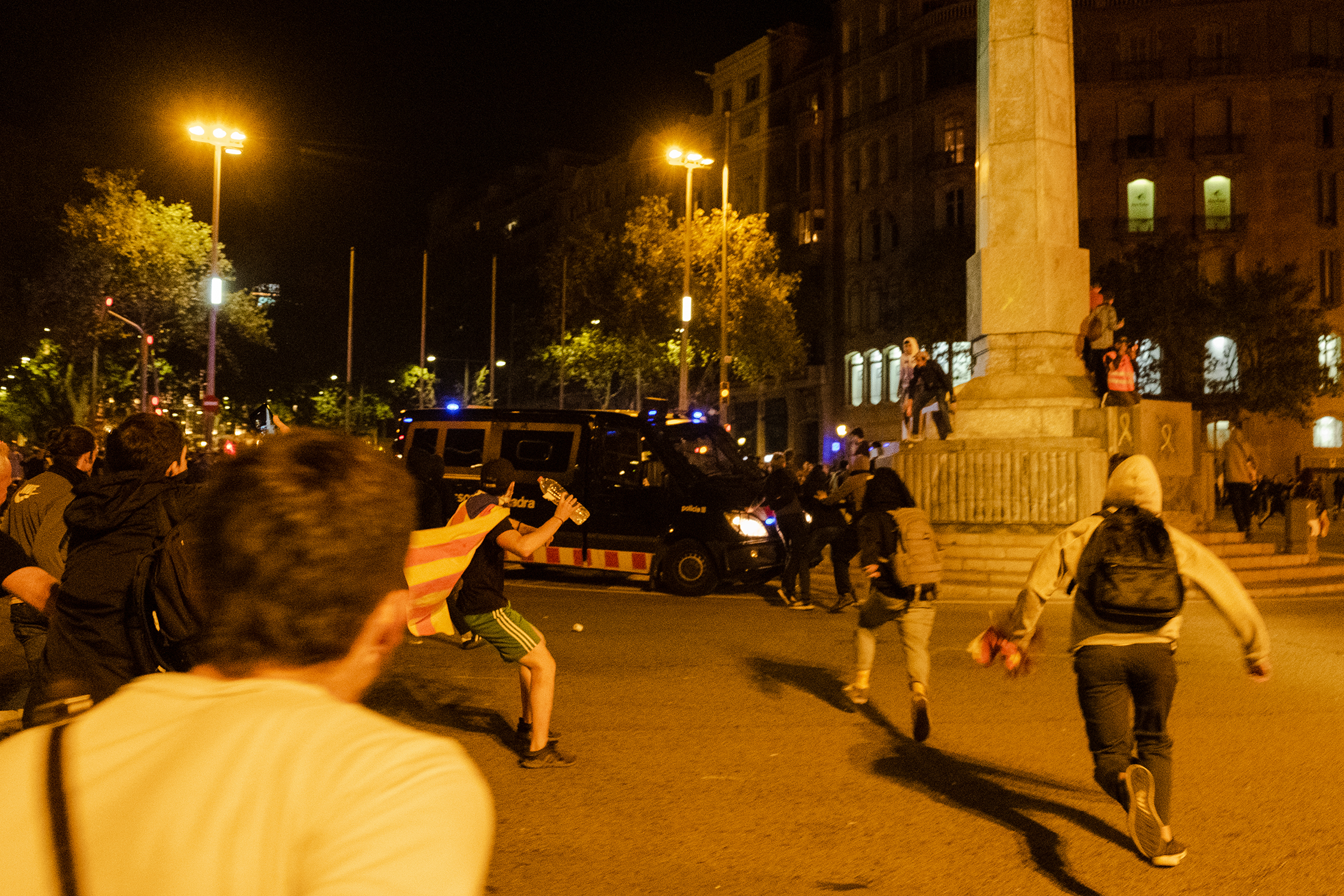 1571214715956-manifestacio_15_octubre-12
