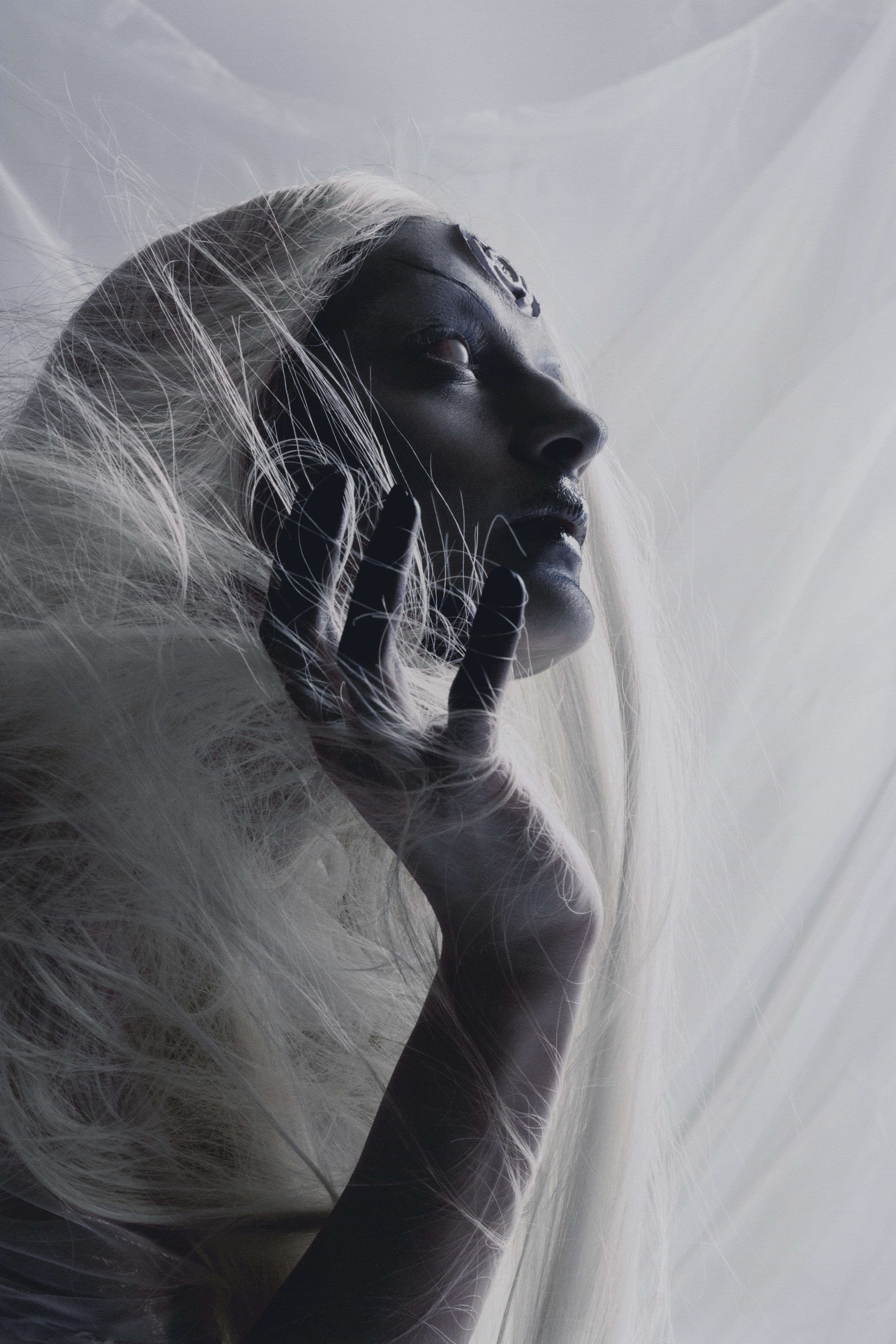 1571910601681-Witch_001