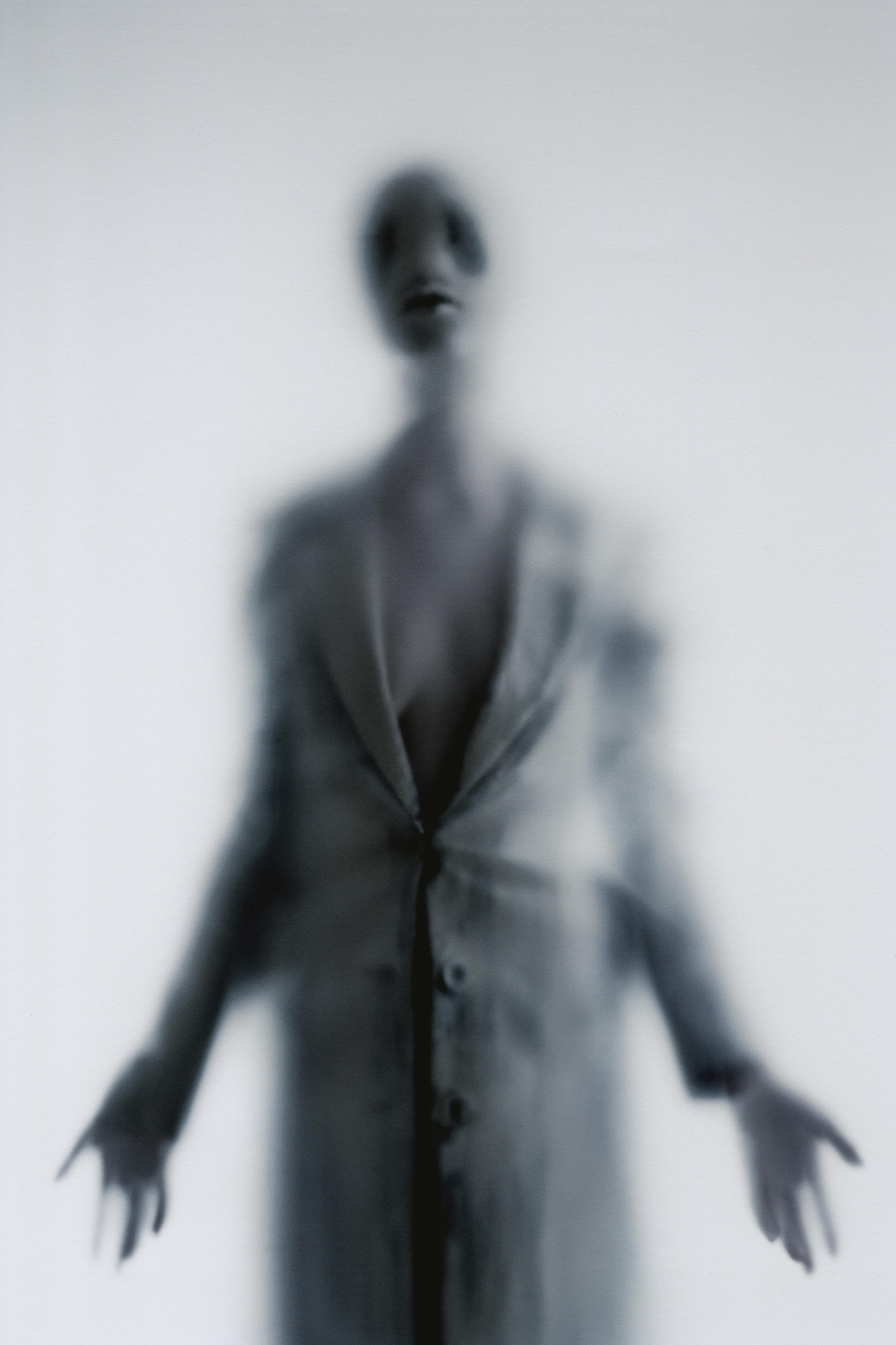 1571910732250-Ghost_001