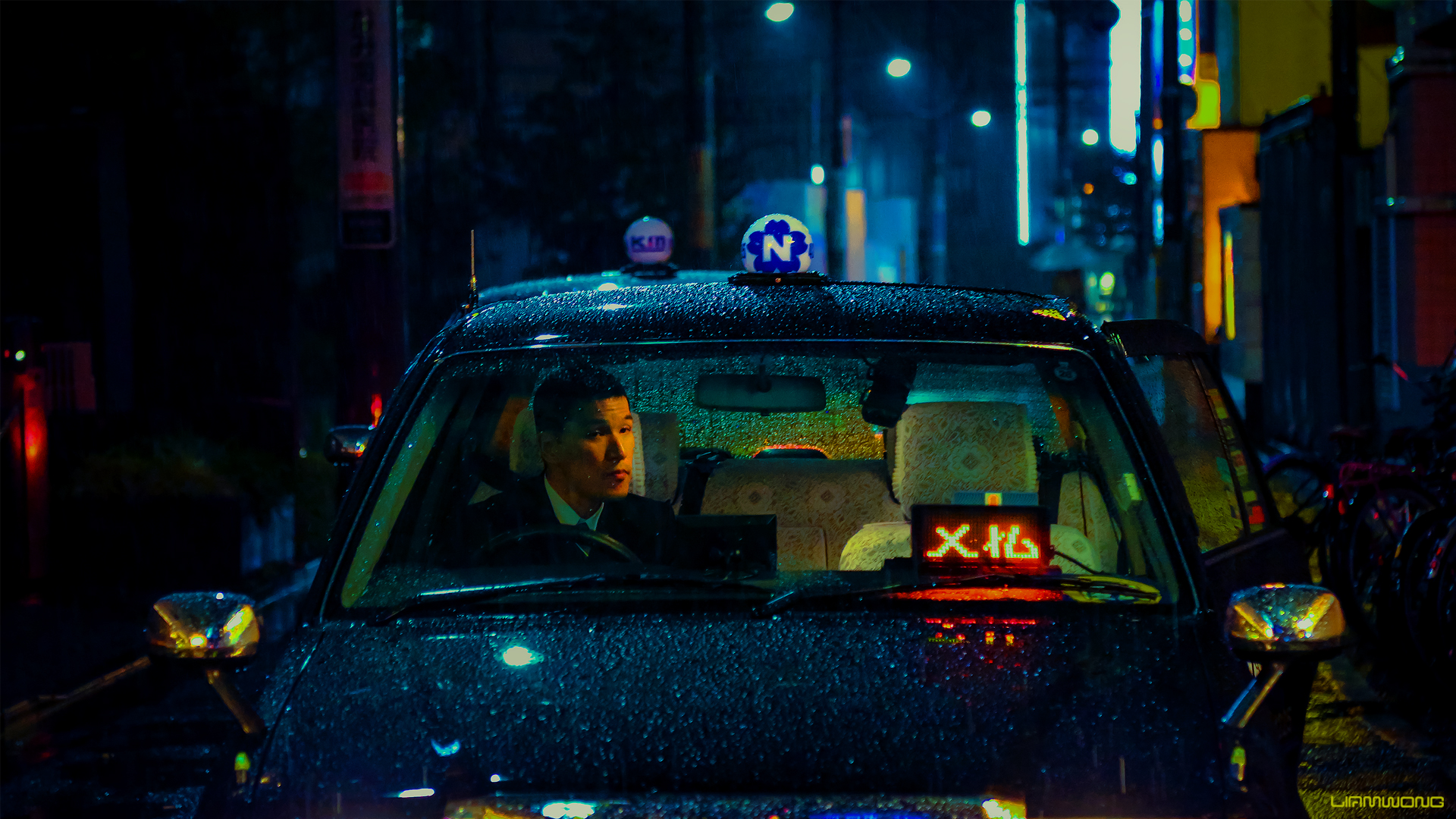 1572443471559-LiamWong_Taxi_Driver_TOKYOO