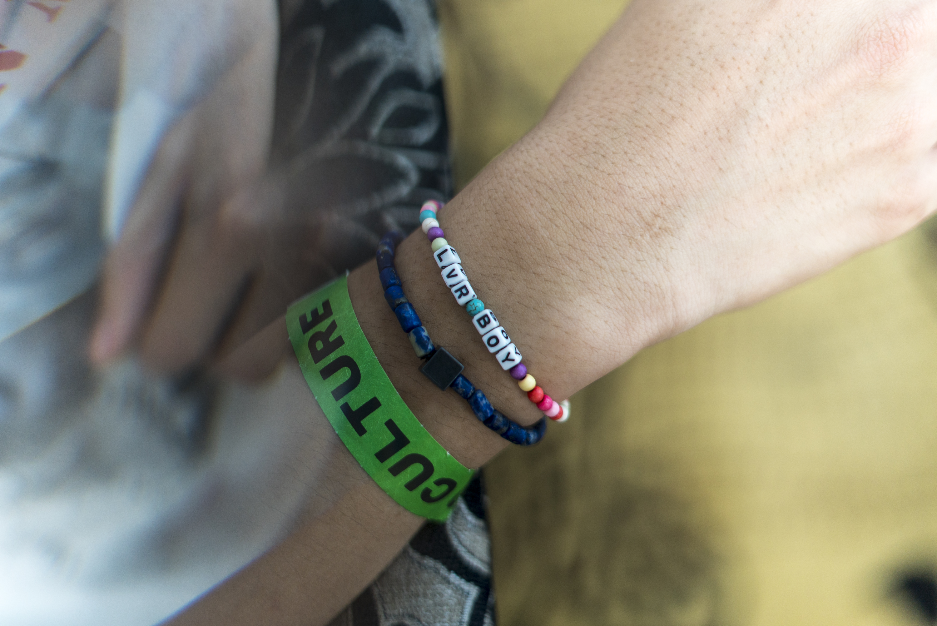 1572599709358-005_phum-viphurit_vice-asia_photo-by-naman-saraiya_A-_Lover-Boy_-bracelet-gifted-to-Phum-by-fan-in-North-America_