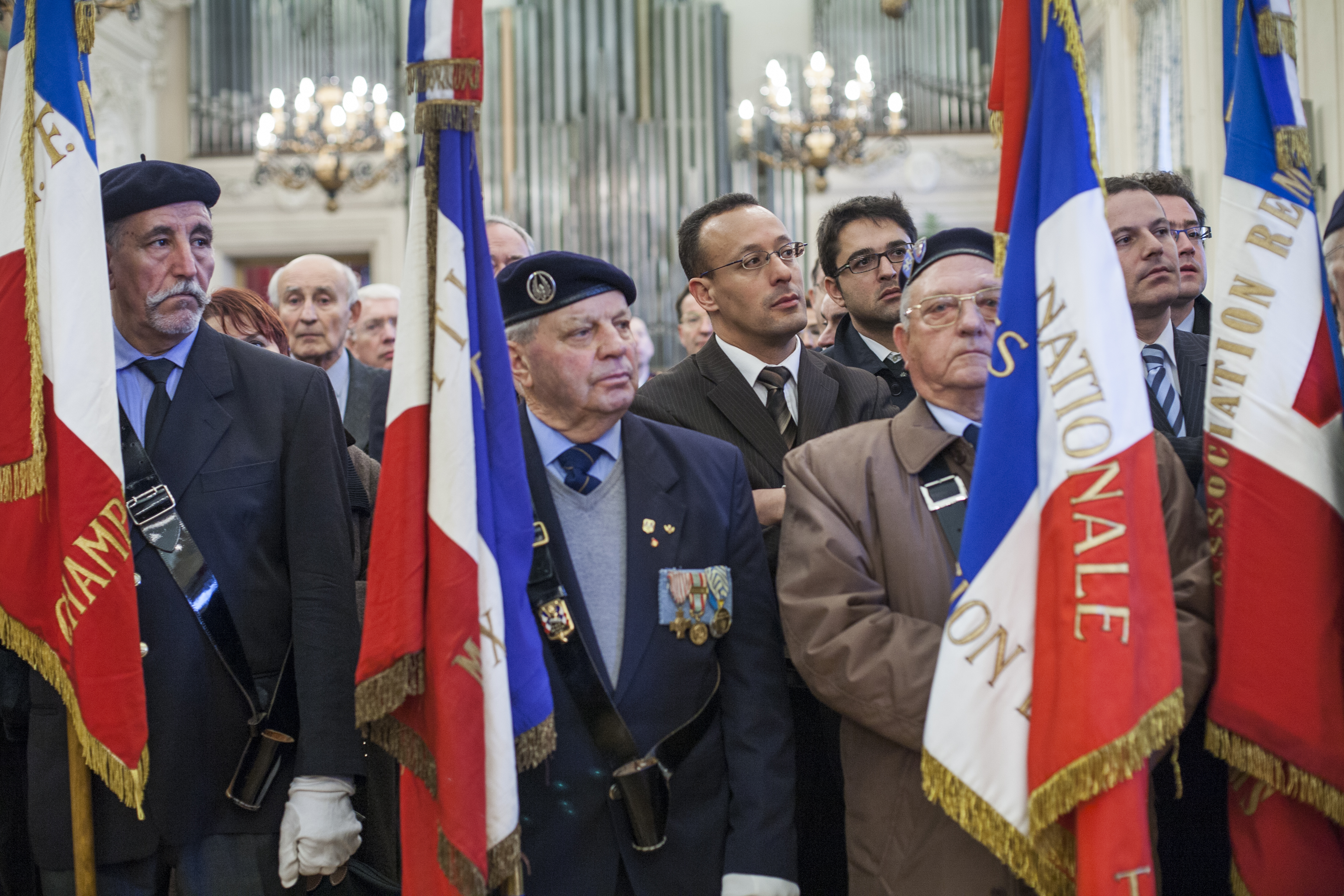 1573055714965-nous_sommes_Francais_et_musulmans002