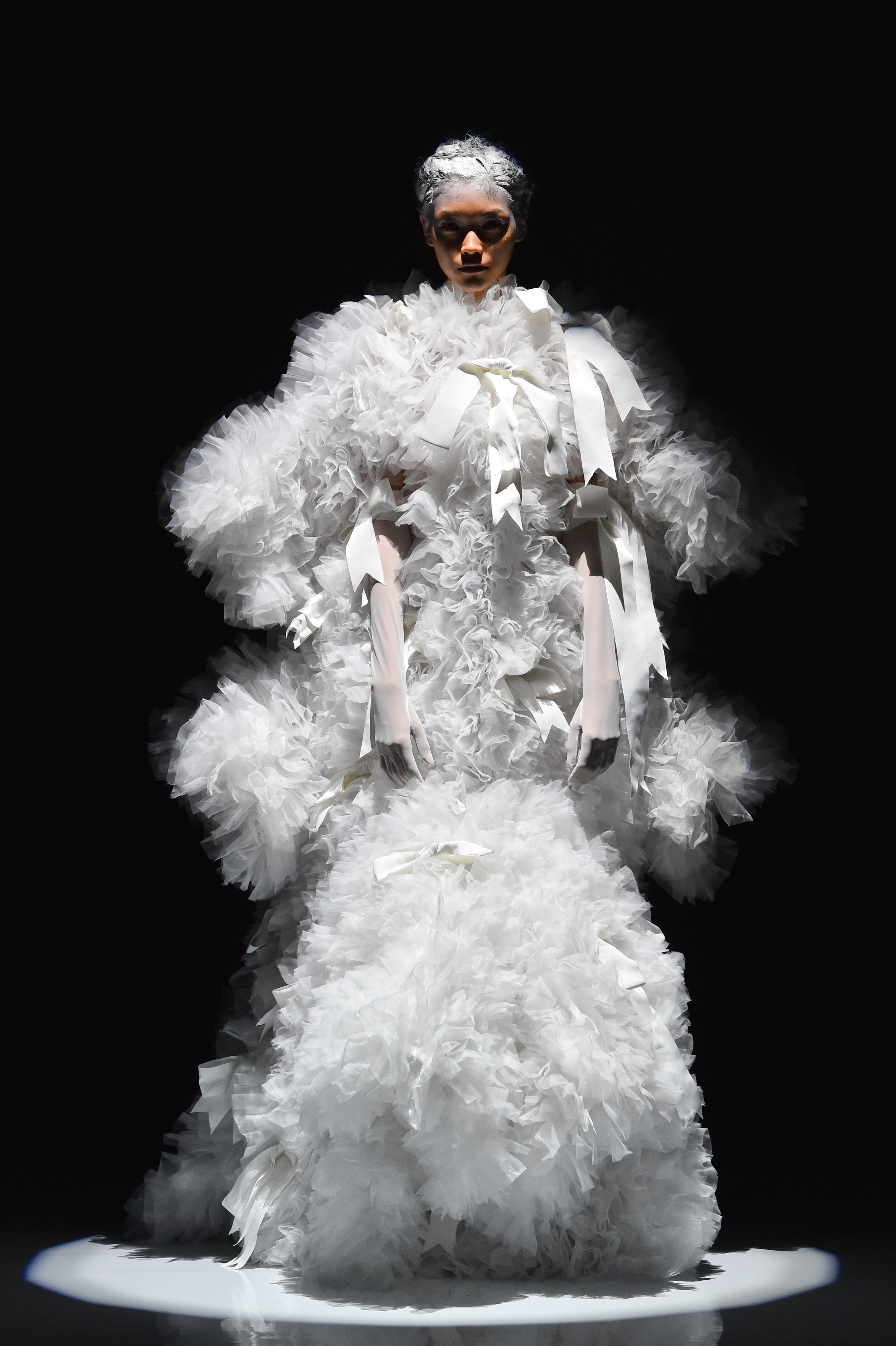 1573135251367-tomokoizumi-look1