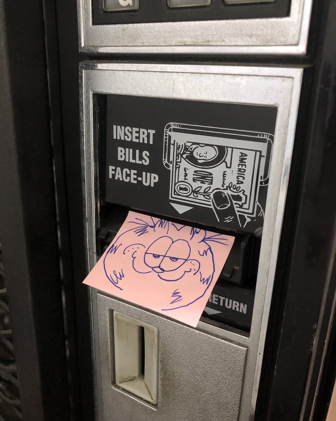 1573677693315-garf_tag_05-1