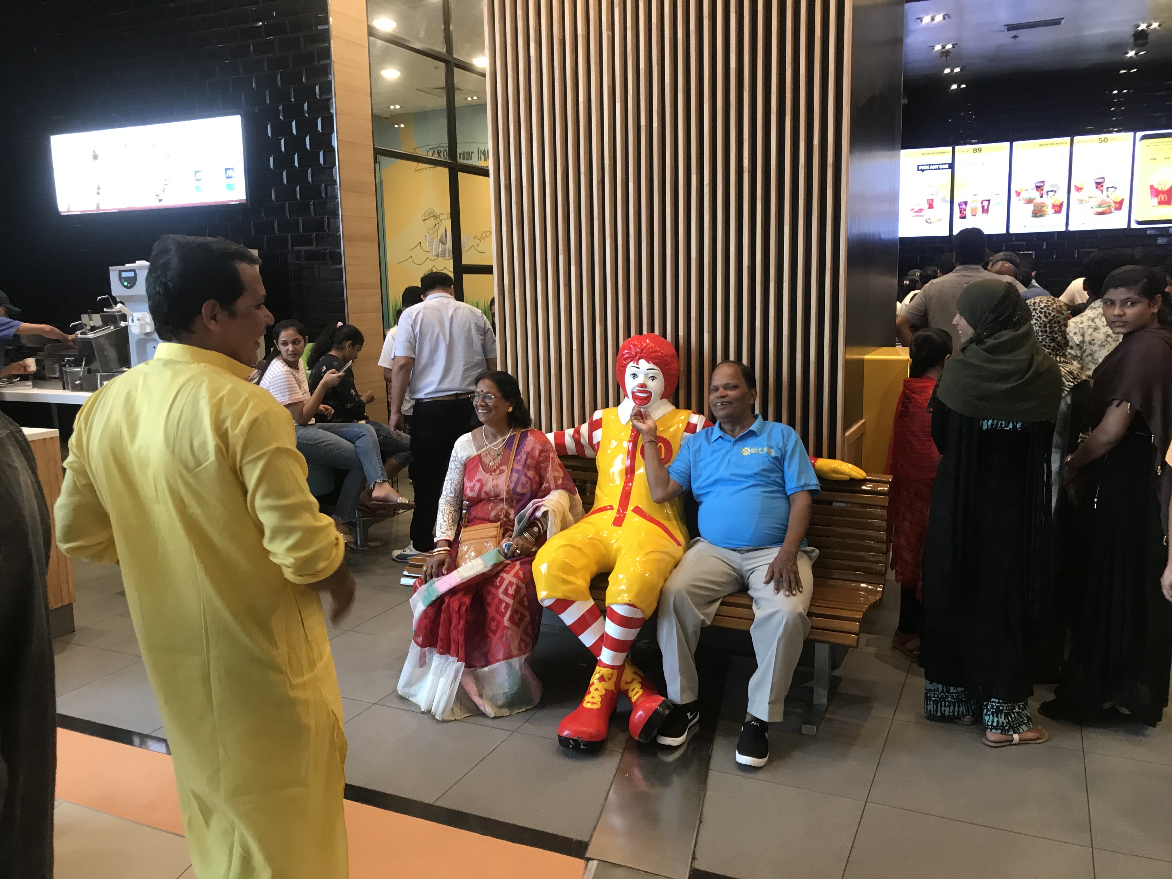 1573818263892-IMG_6325