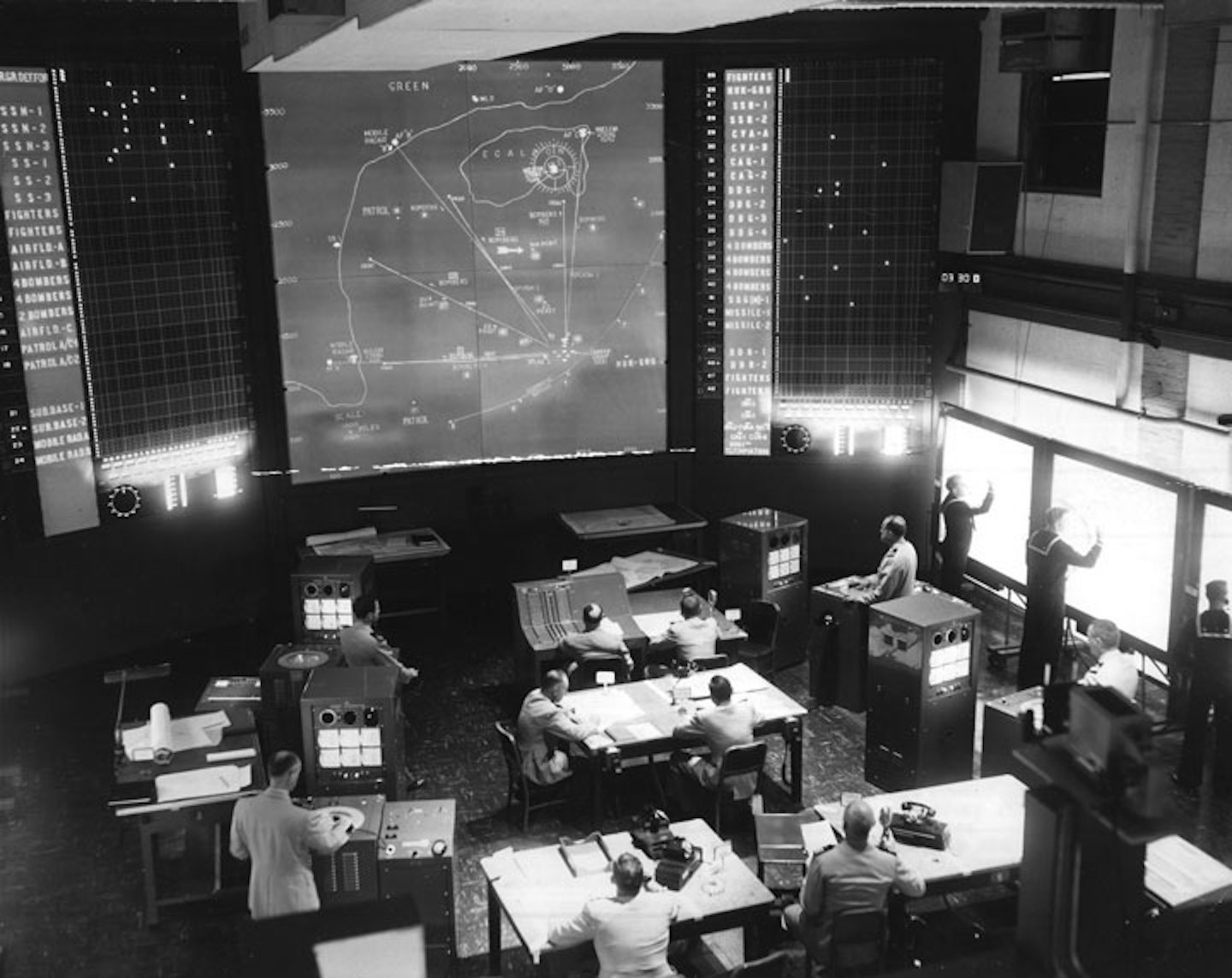 1574760119474-NWC_wargame_1958
