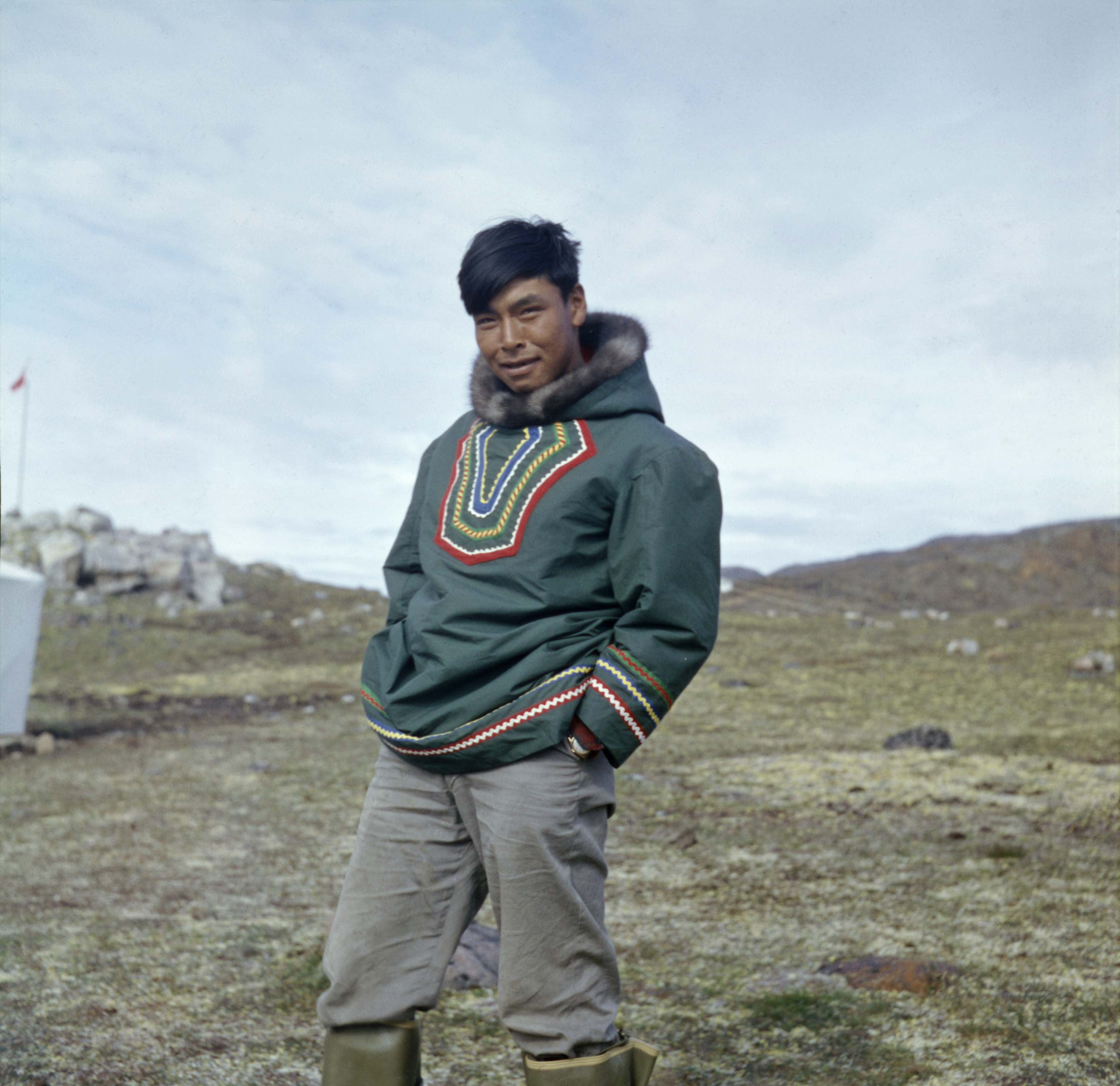 1.	Kananginak Pootoogook (Inuk) poses for Rosemary Eaton, Cape Dorset, c. 1958. (Rosemary Eaton) © Libraries and Archives Canada