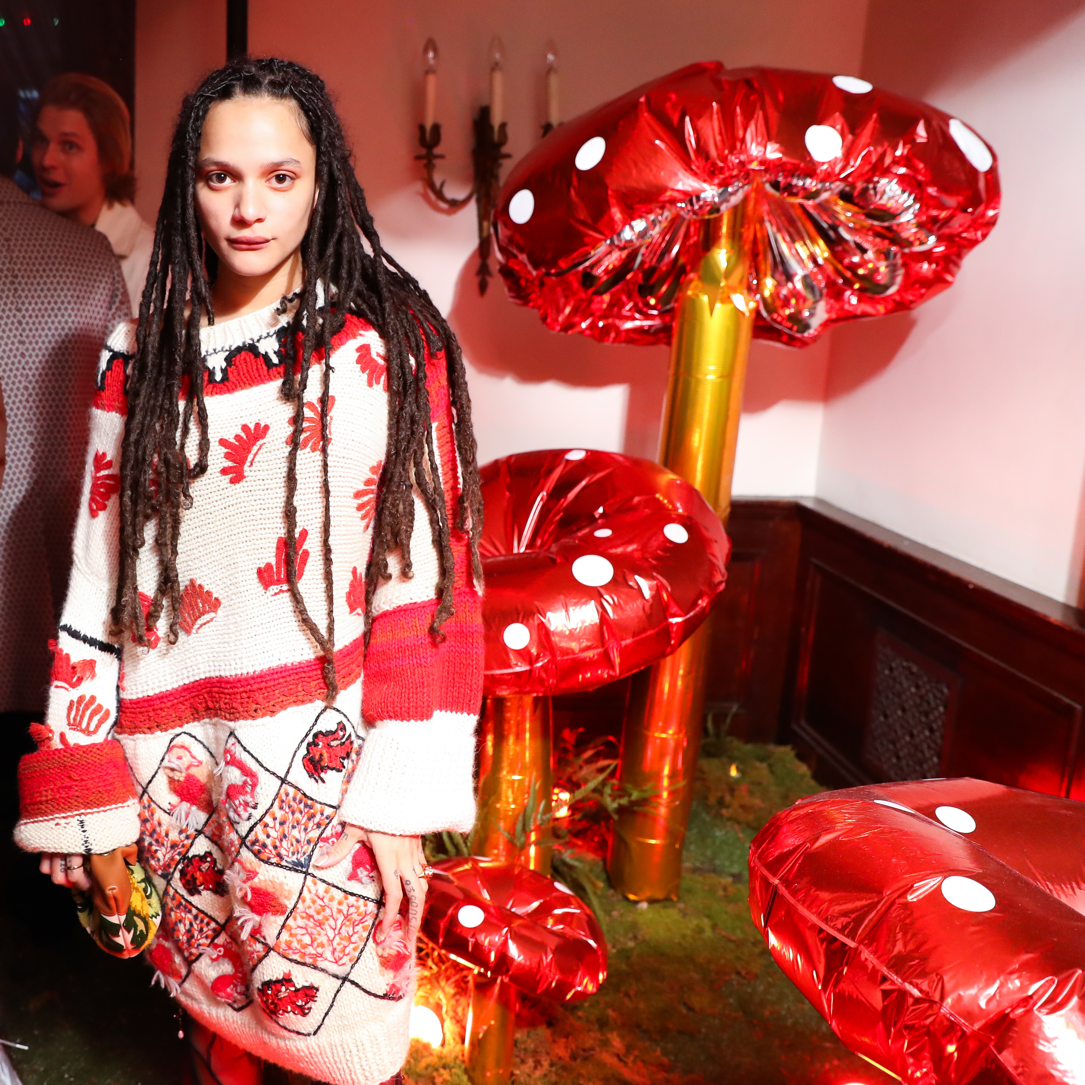 1576240425605-Sasha-Lane_096