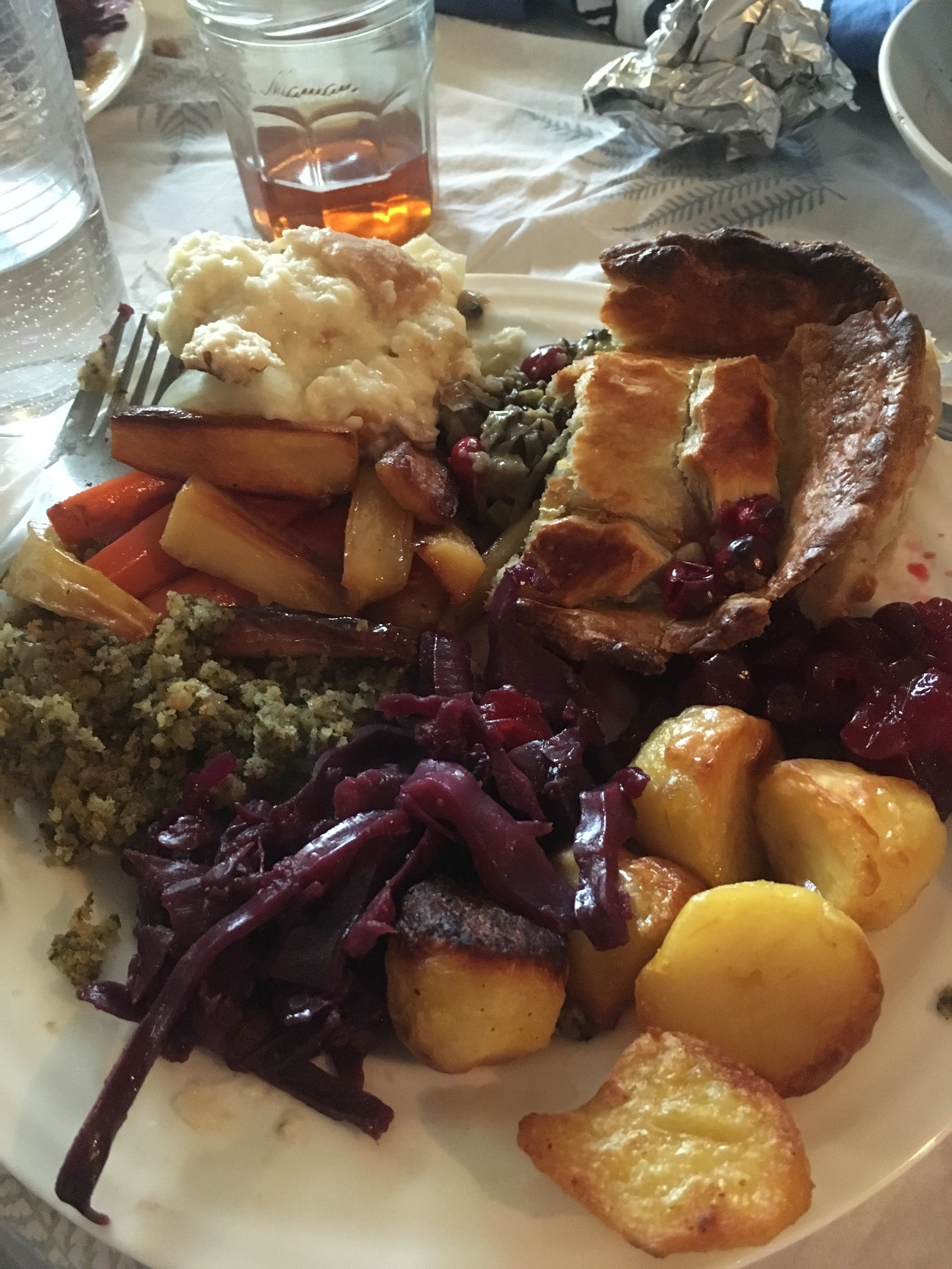 British Christmas Dinner Recipe: What Goes in a British ...