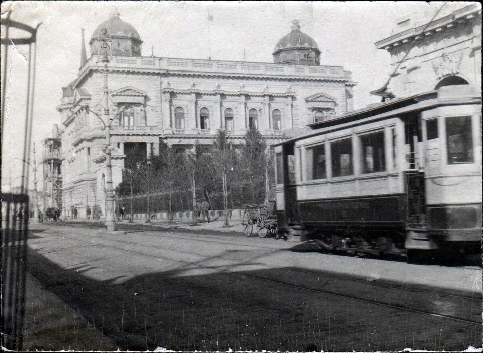 1577185087175-Tramvaj-u-ulici-Kralja-Milana-u-toku-okupacije-Beograda-u-Prvom-svetskom-ratu-foto-BGajic