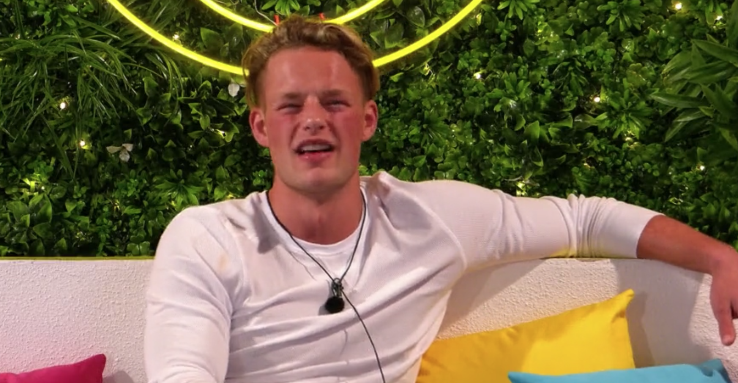 Ollie Love Island VICE