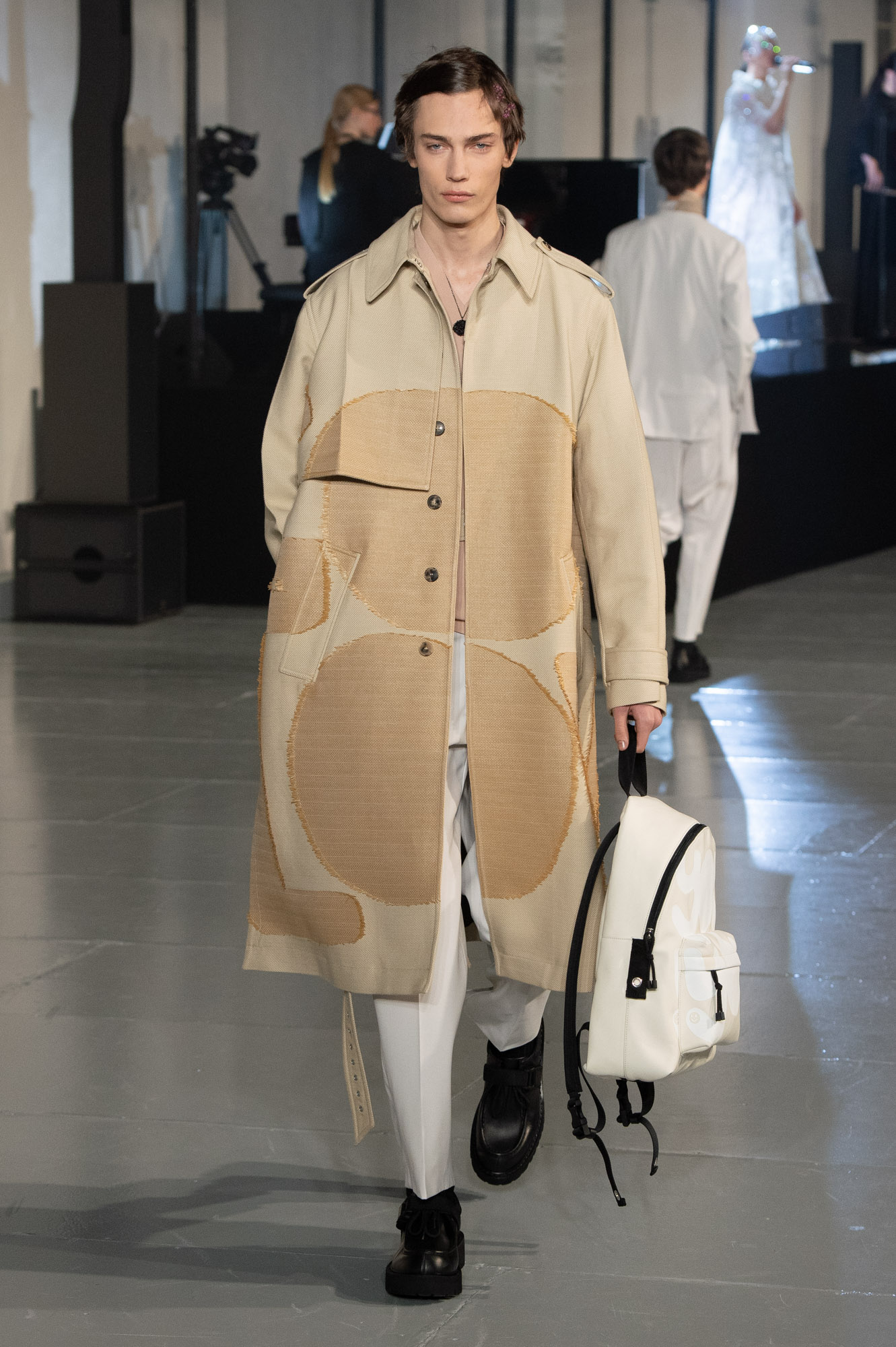 1579173293800-Valentino-Men-FW-20-21-041