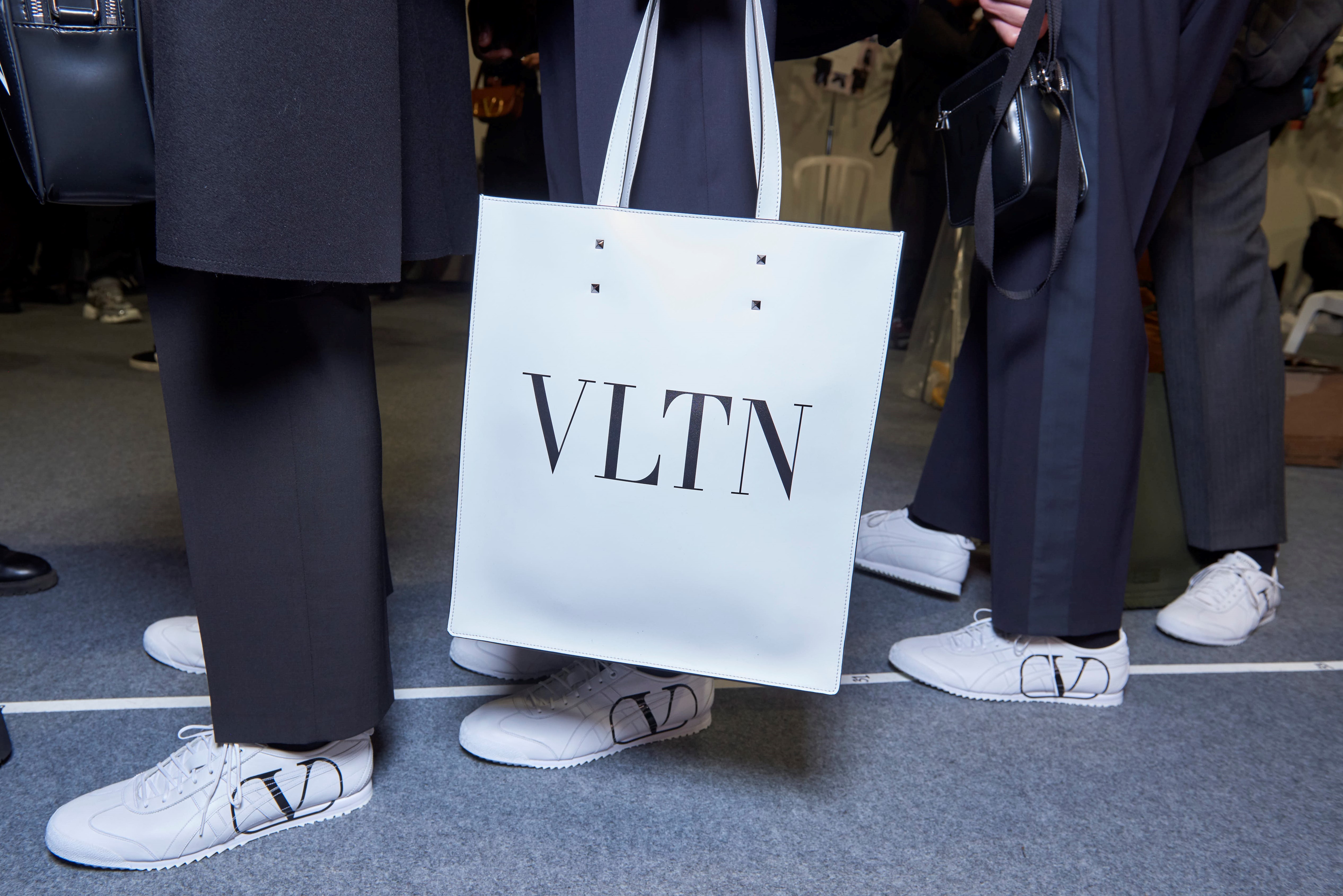 1579195306576-Valentino_Mens_fw20_0612