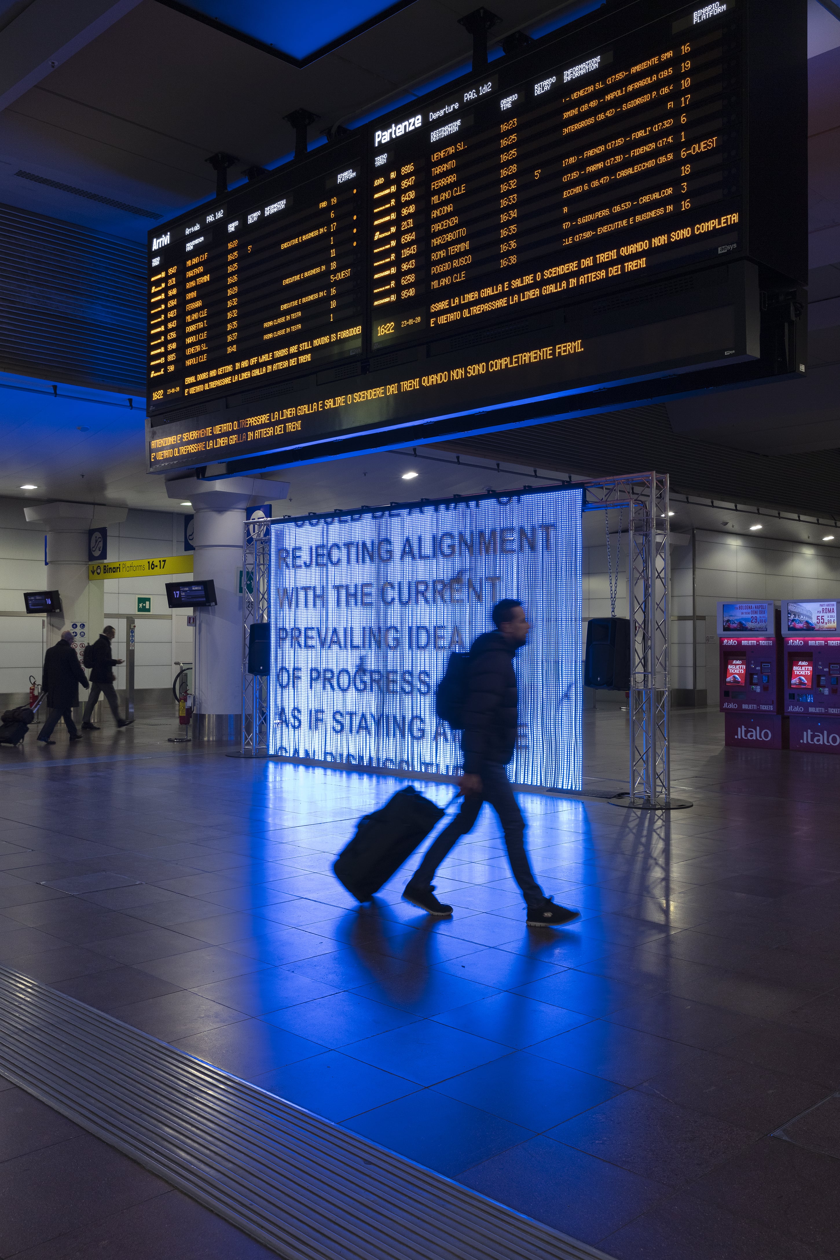 Riccardo-Benassi-Morestalgia-Stazione-Bologna