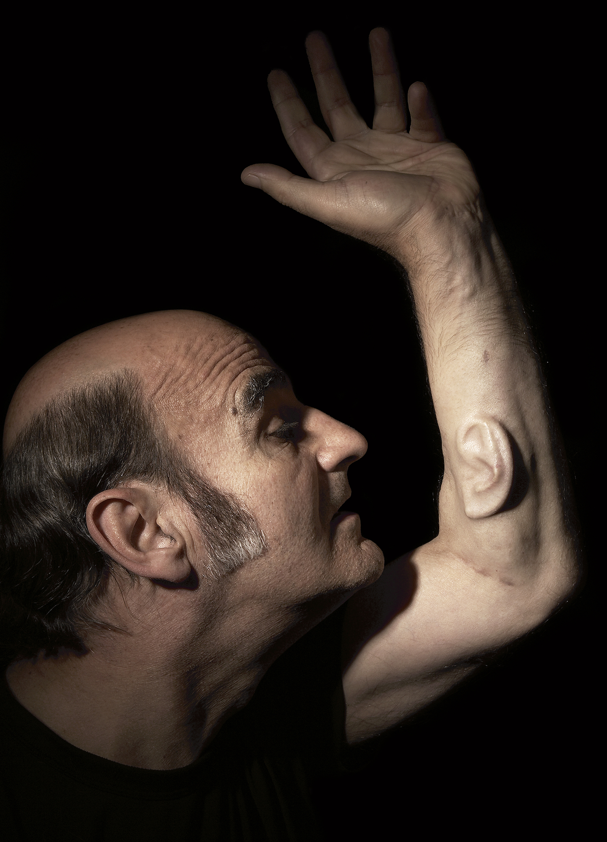 1580732049856-2-Ear-on-Arm-Stelarc