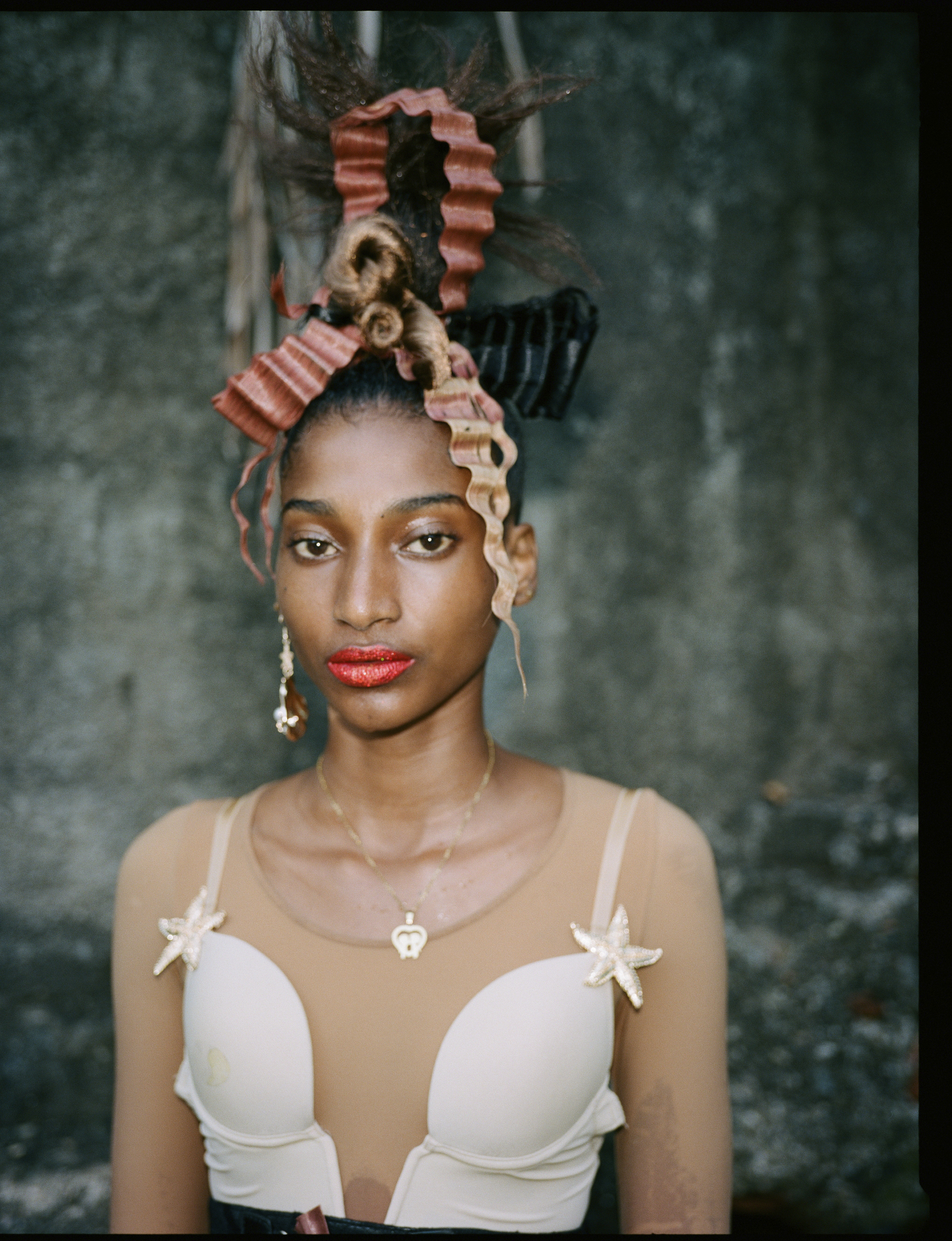 COARSE: The Edges of Black Ingenuity, fotografia di Nadine Ijewere per la mostra virtuale curata da Jawara per Art Partner