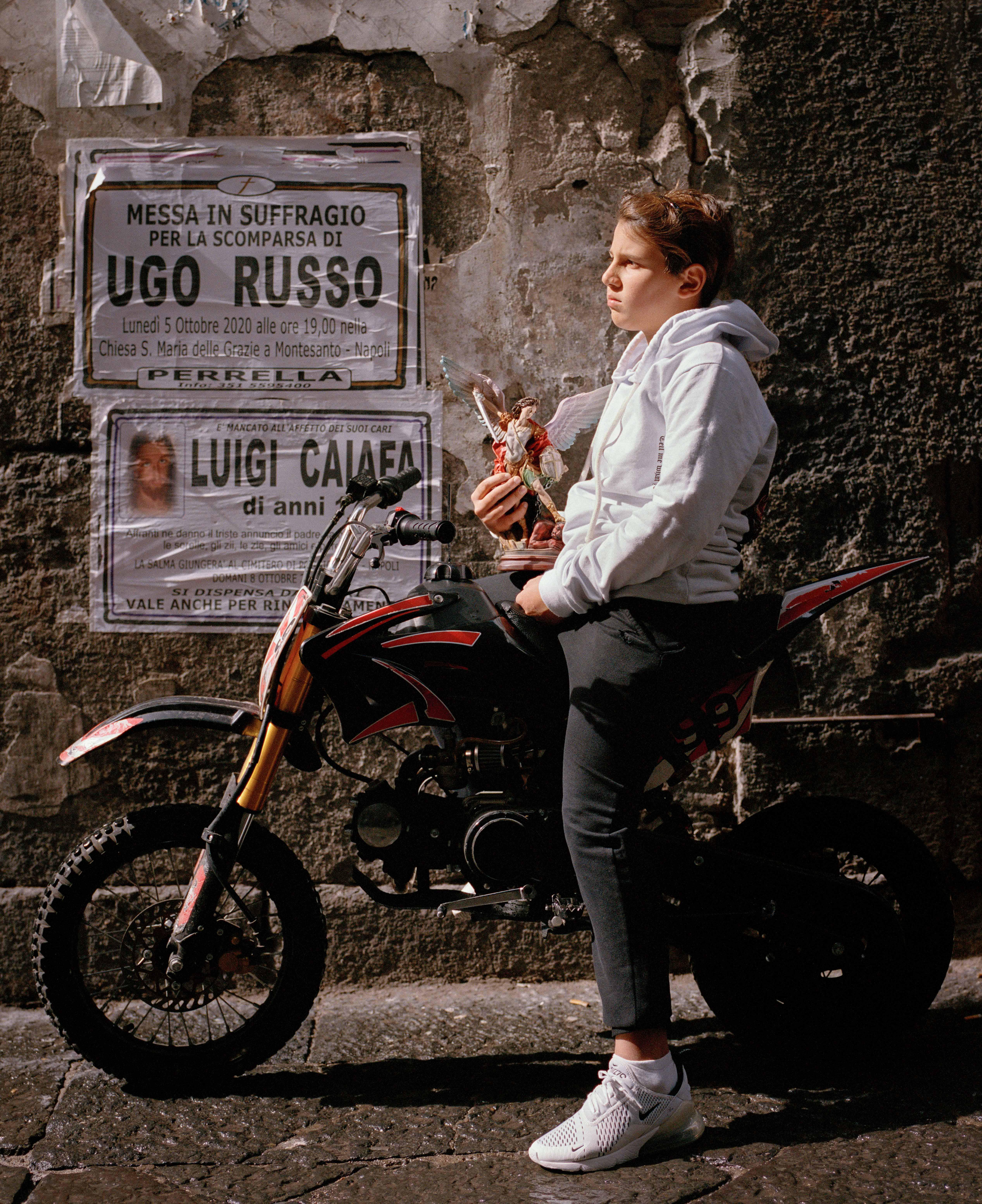 Napoli, fotografata da Sam Gregg