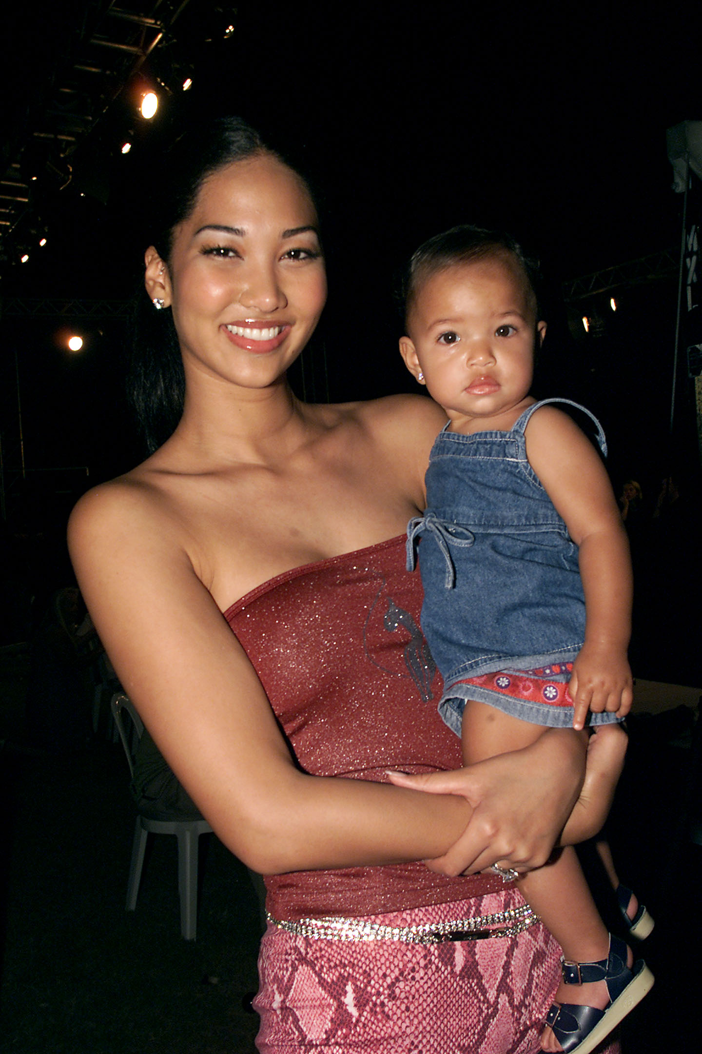 Kimora Lee Simmons with a red Birkin Bag.  Fashion, Kimora lee simmons,  Best fashion designers