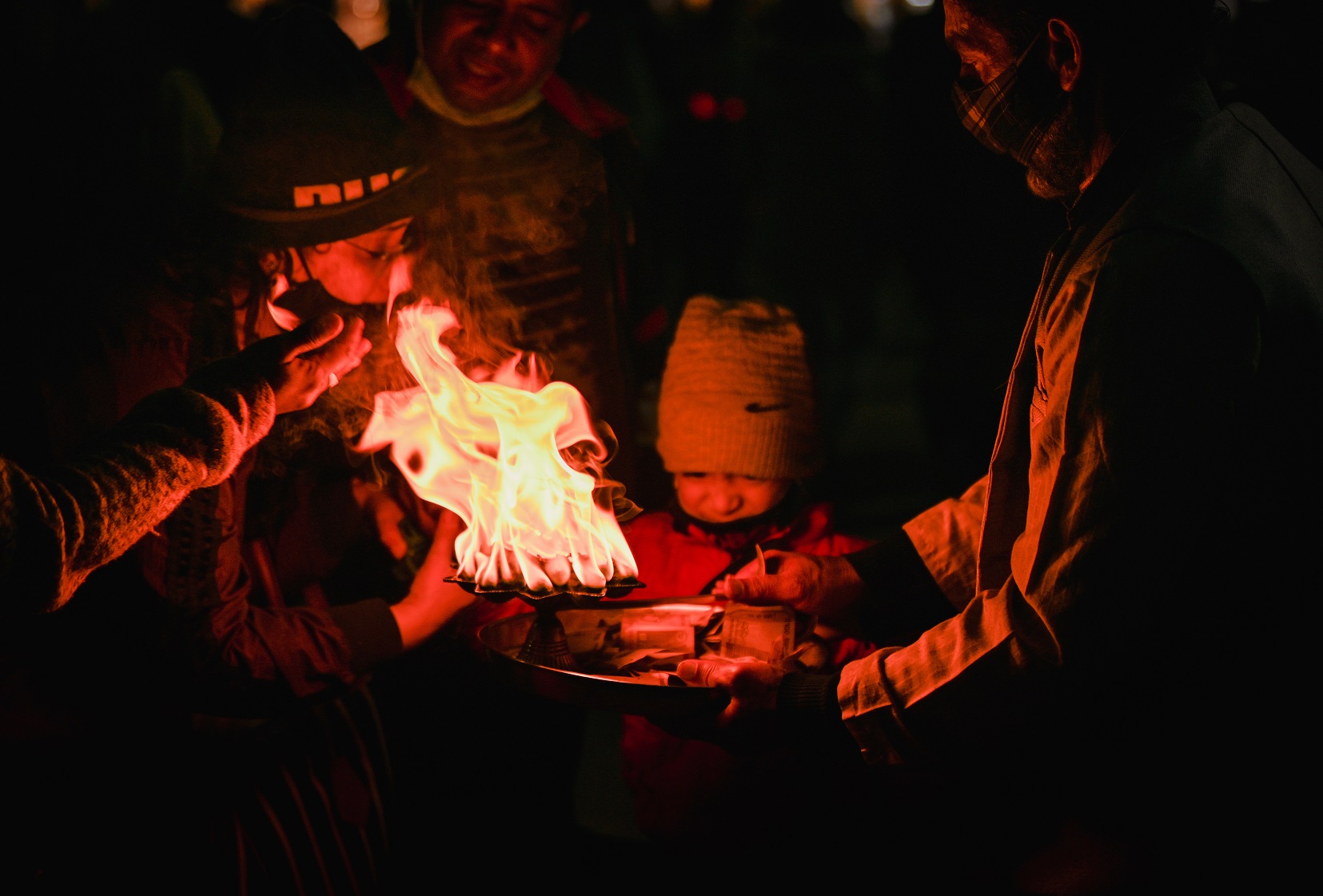 hindu festival kumbh mela being celebrated in haridwar, India, despite COVID