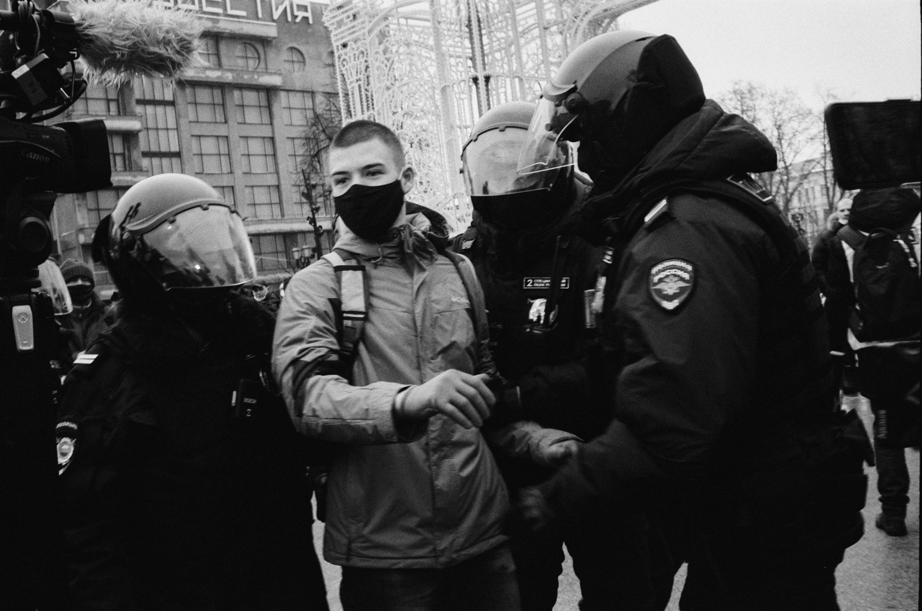 Le proteste a Mosca contro il governo Putin nelle fotografie di Gosha Bergal