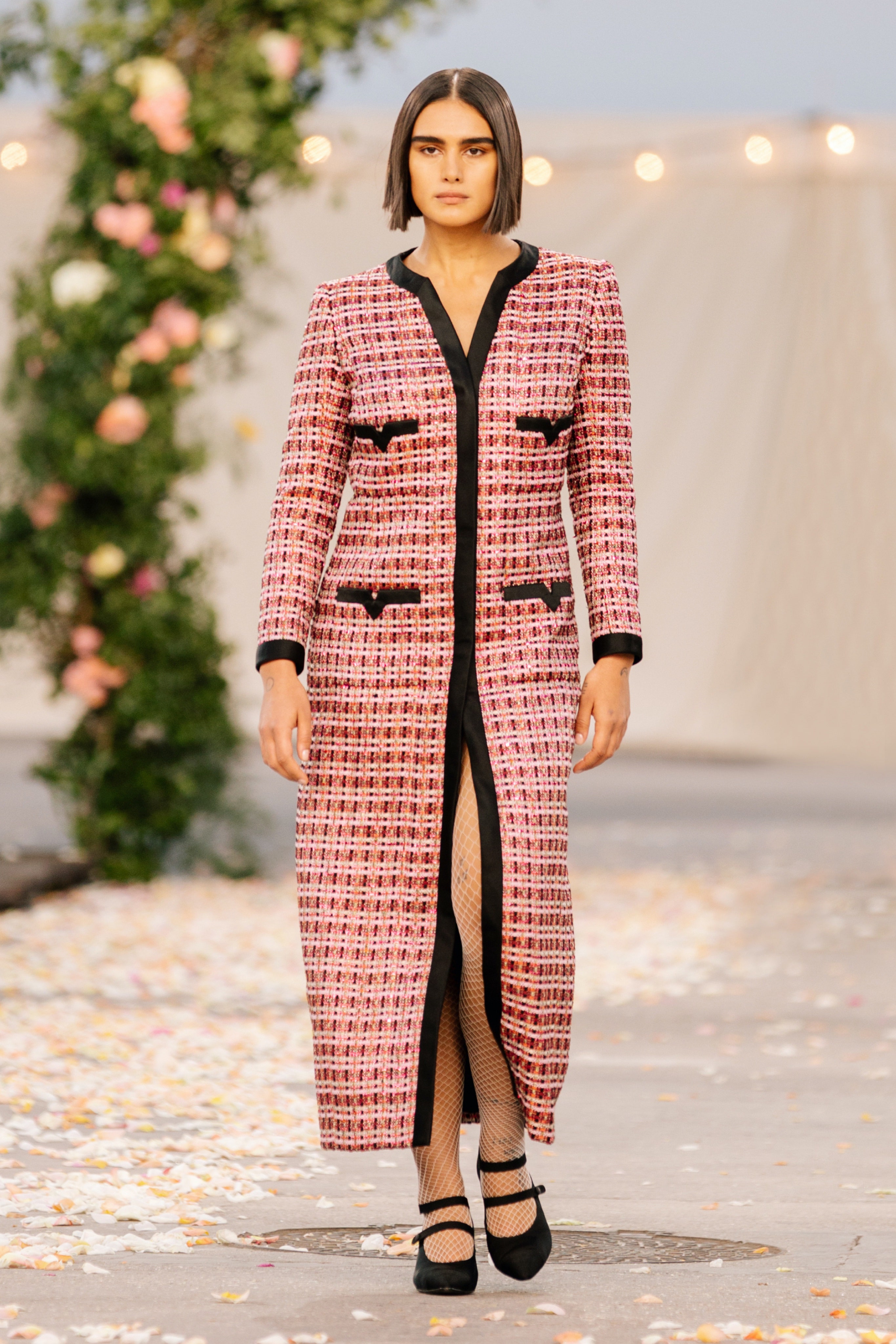 Chanel-Couture-Spring-21.jpg