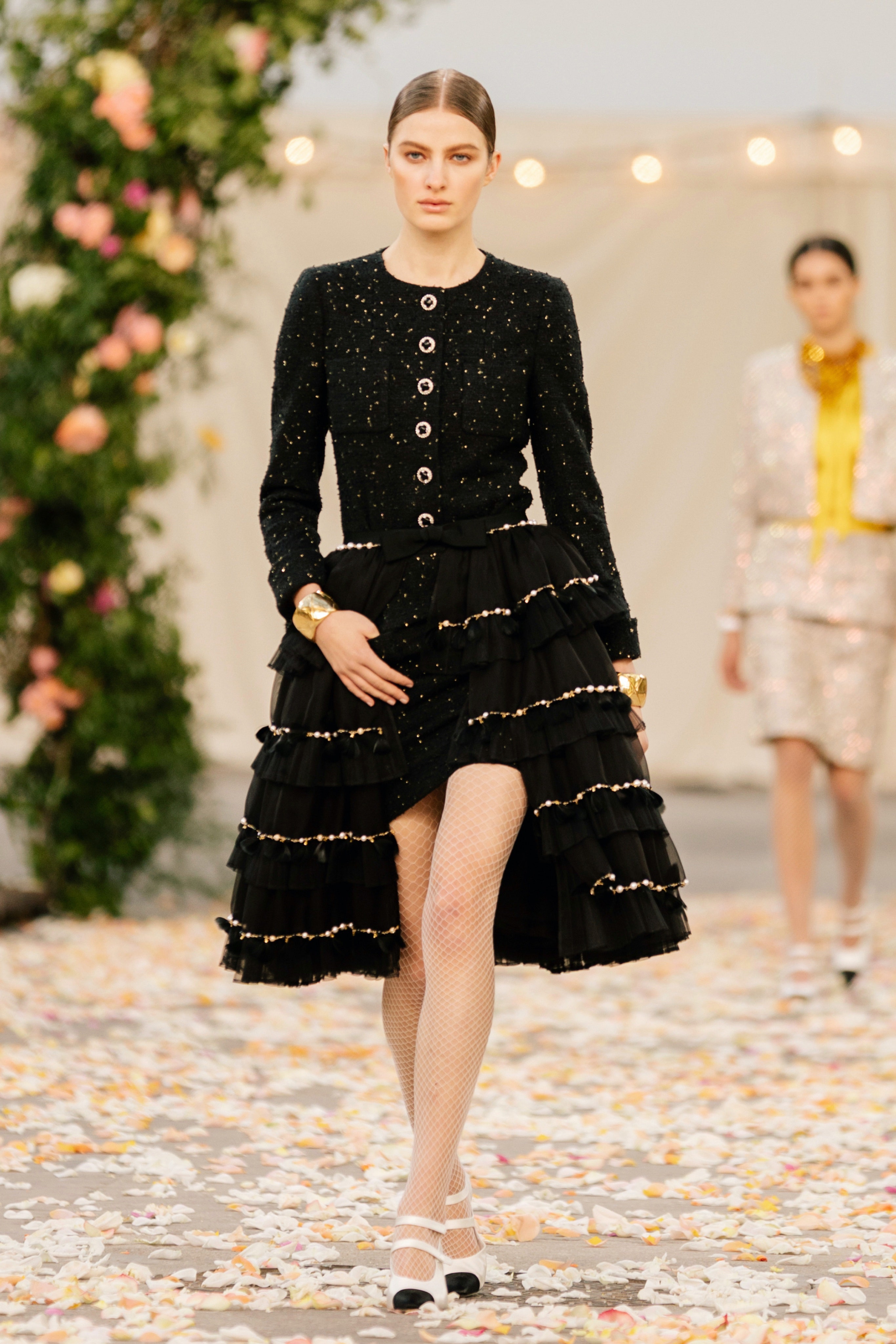 Chanel-Couture-Spring-21.jpg