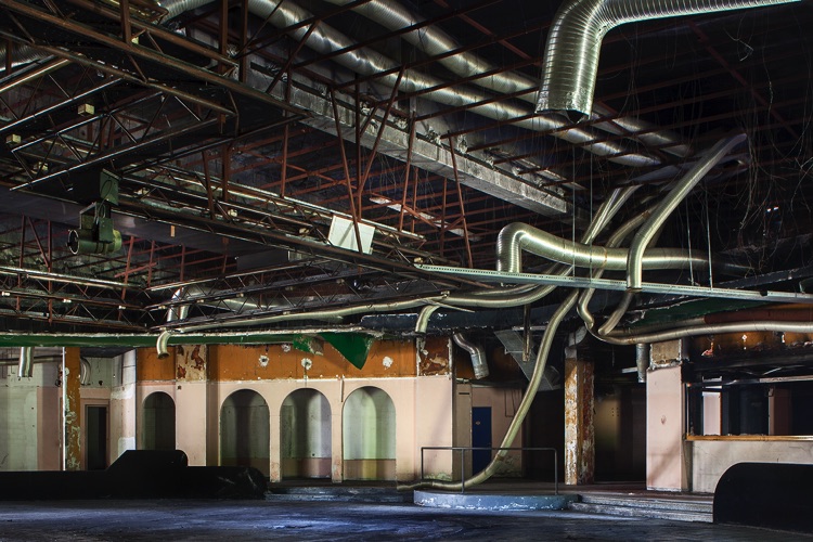 Jumbo discoteche abbandonate italia