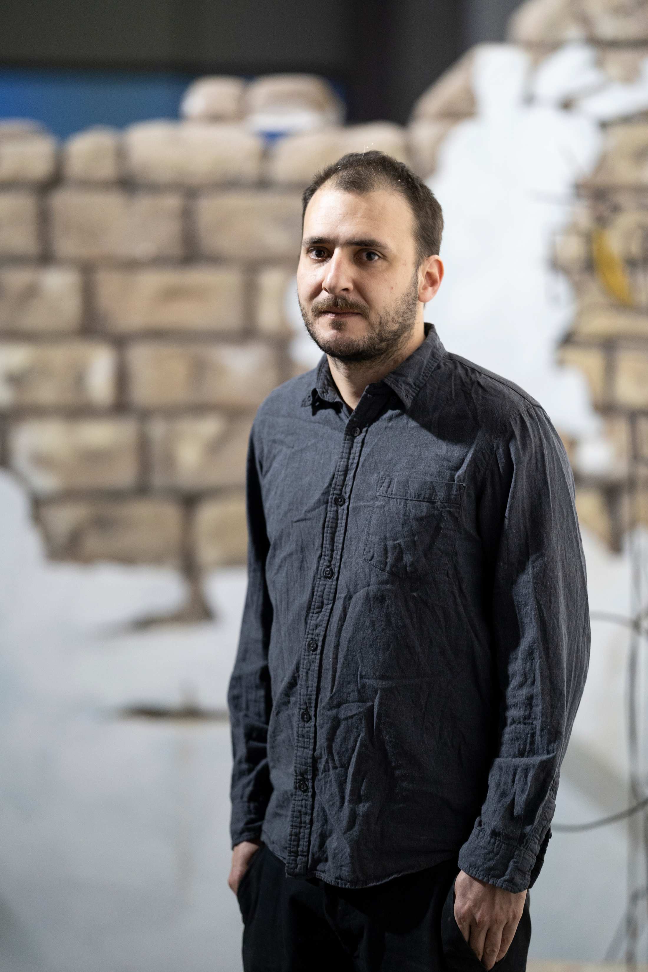 Intervista a Neïl Beloufa in occasione dell'apertura della sua prima personale In Italia,