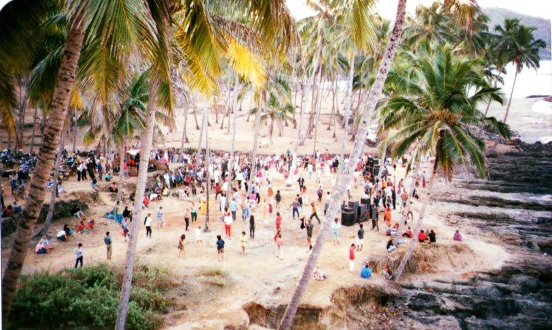 Disco Valley adalah lokasi pesta rave populer di Vagator, Goa