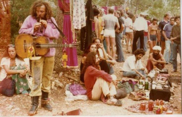 Konser akustik di Goa pada 1970-an