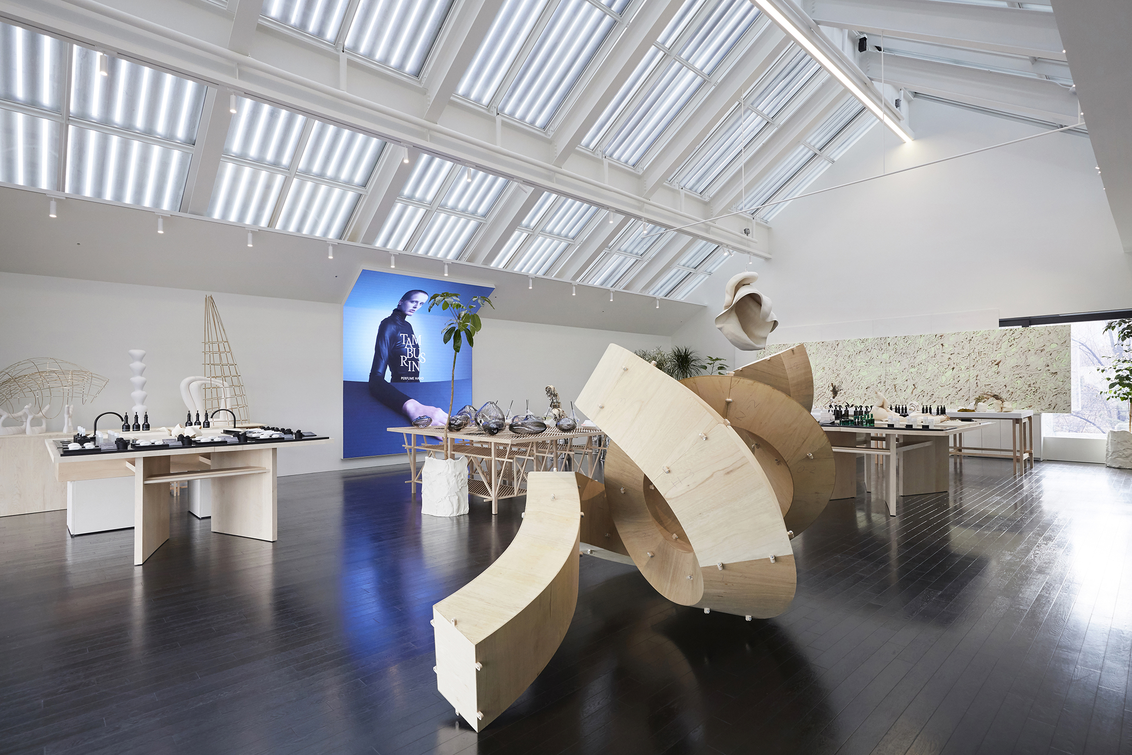 Gentle Monster eyewear Haus Dosan concept store in collaborazione con Arca, Seoul, Corea del Sud