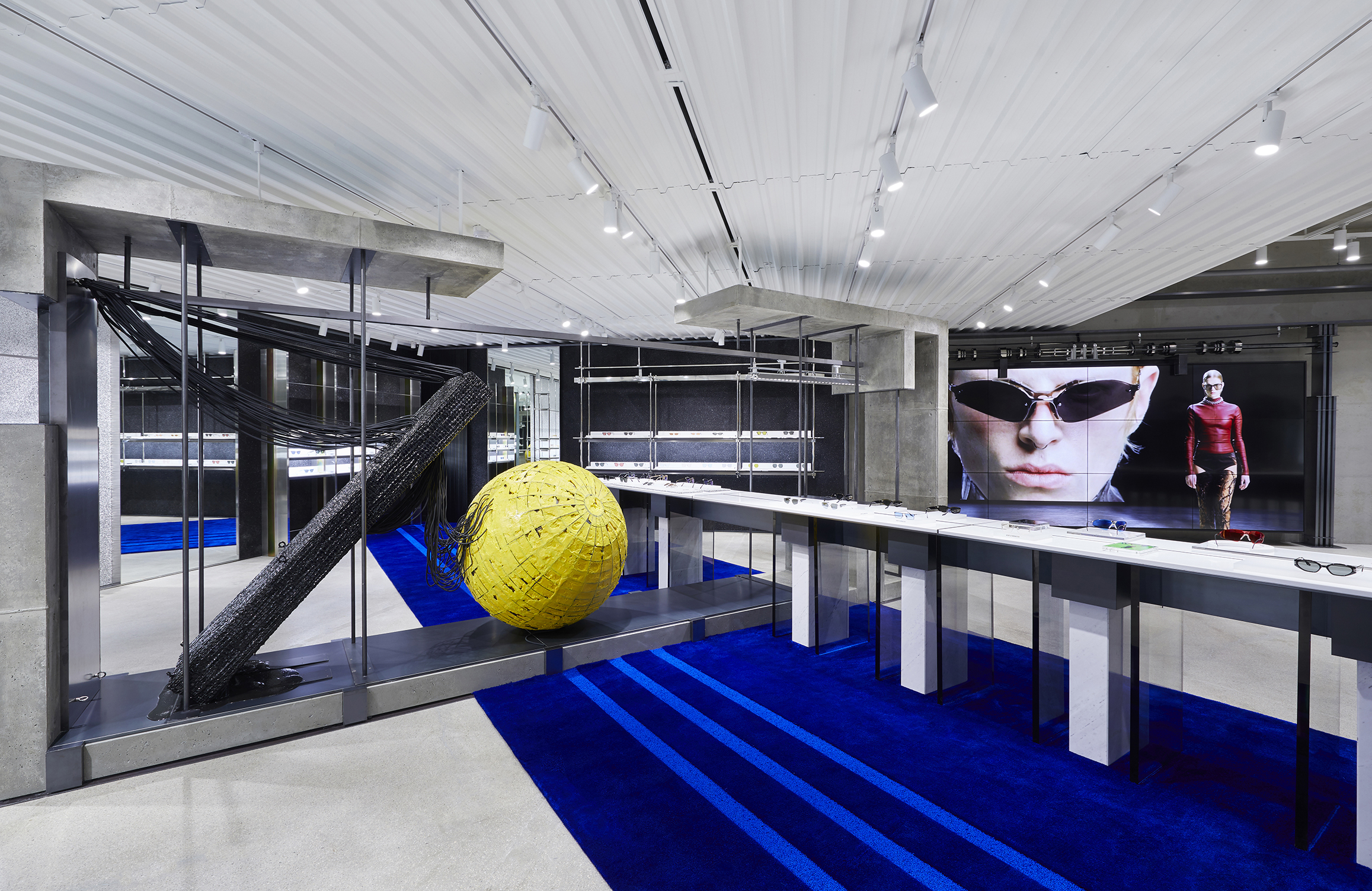 Gentle Monster eyewear Haus Dosan concept store in collaborazione con Arca, Seoul, Corea del Sud