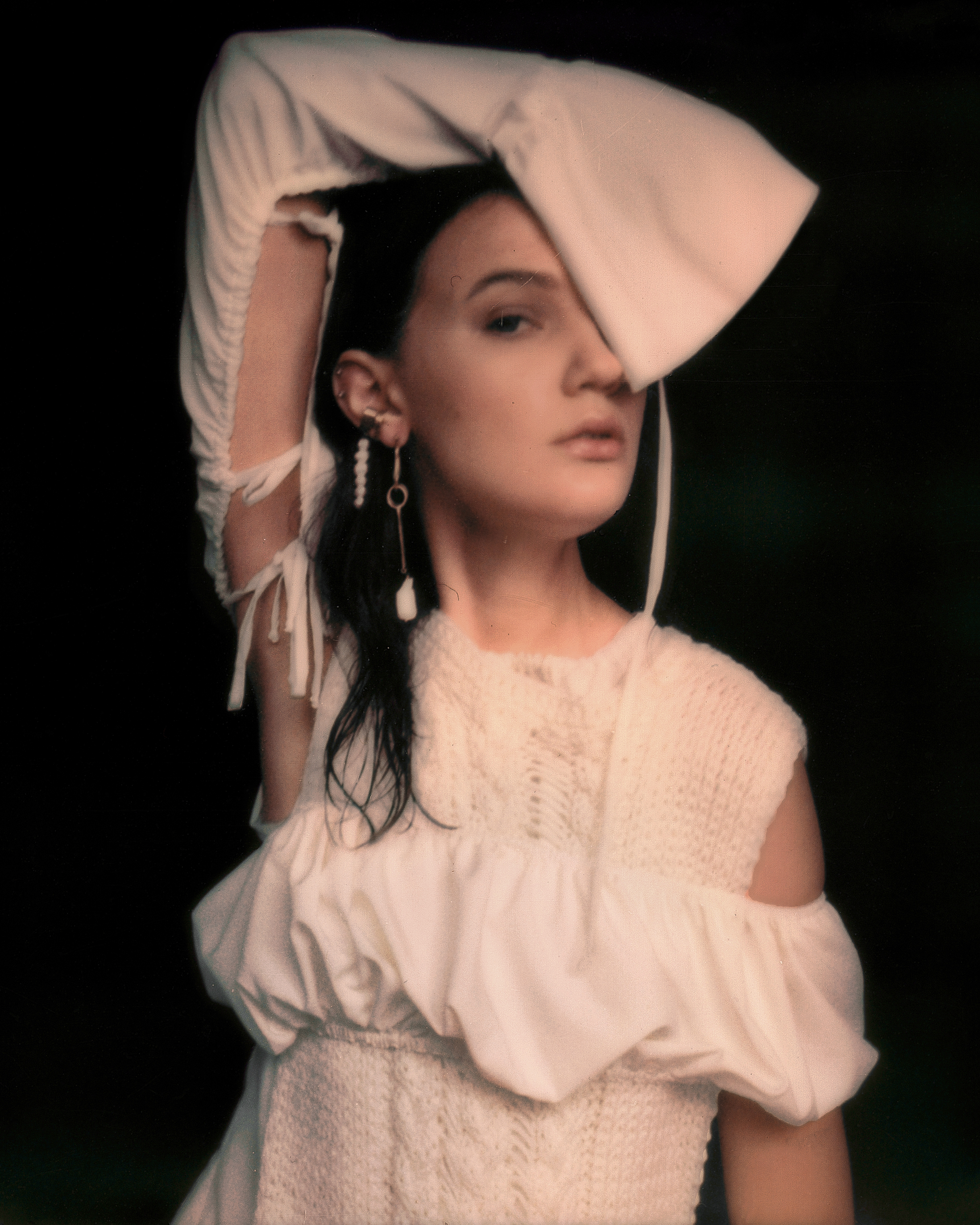 Abito e accessori del brand emergente Neithan Herbert, intervista Rebel Label