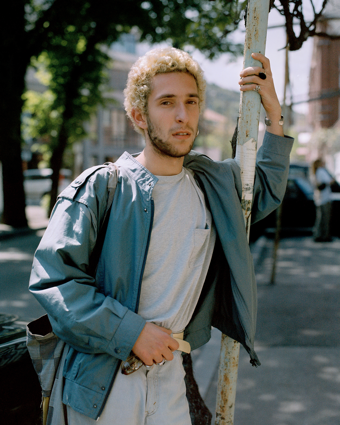 ricci biondi, Everything ok not ok, giovani queer Tblisi, fotografia di Piet Oosterbeek