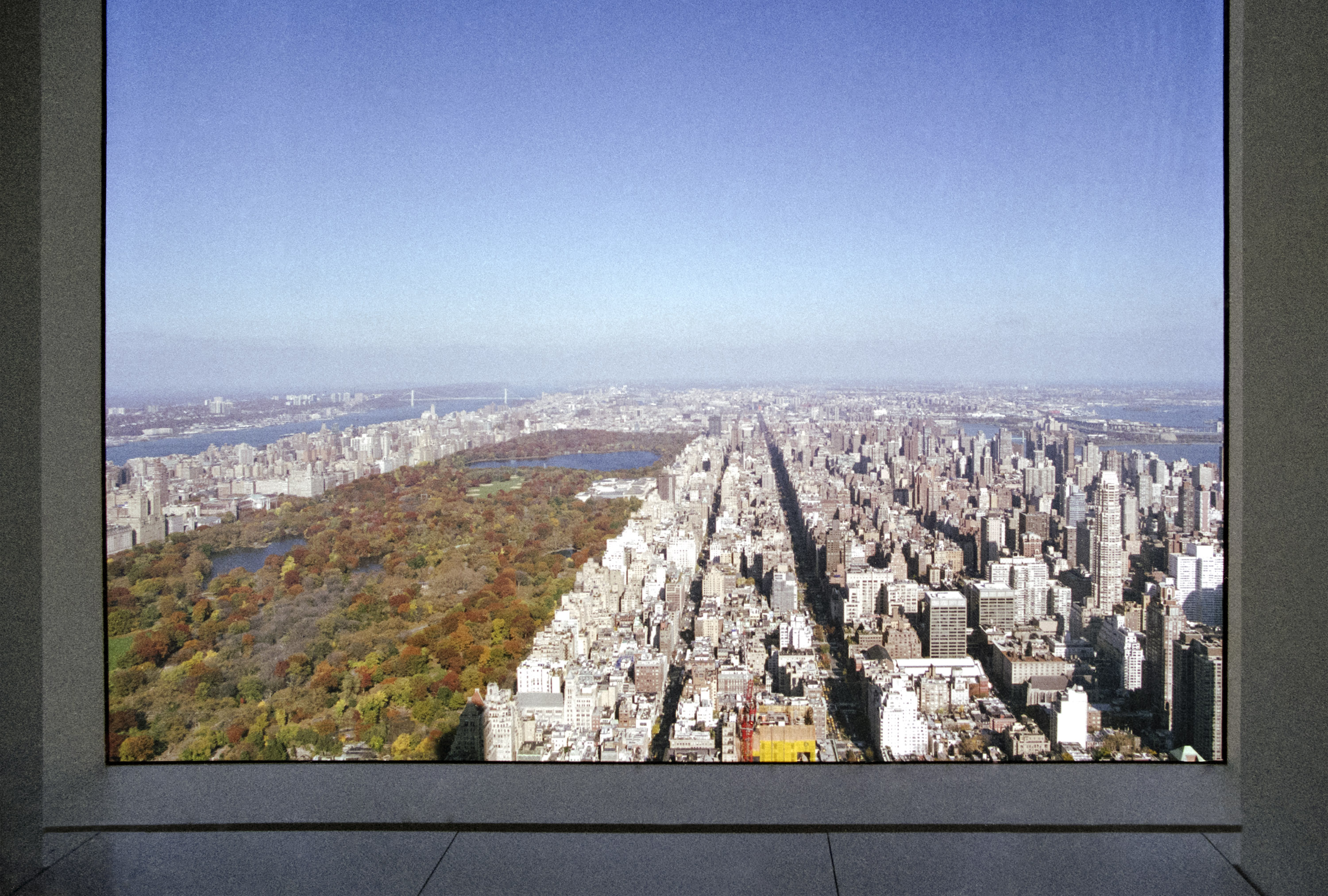 foto de Central Park y el horizonte de Nueva York desde la ventana de un apartamento