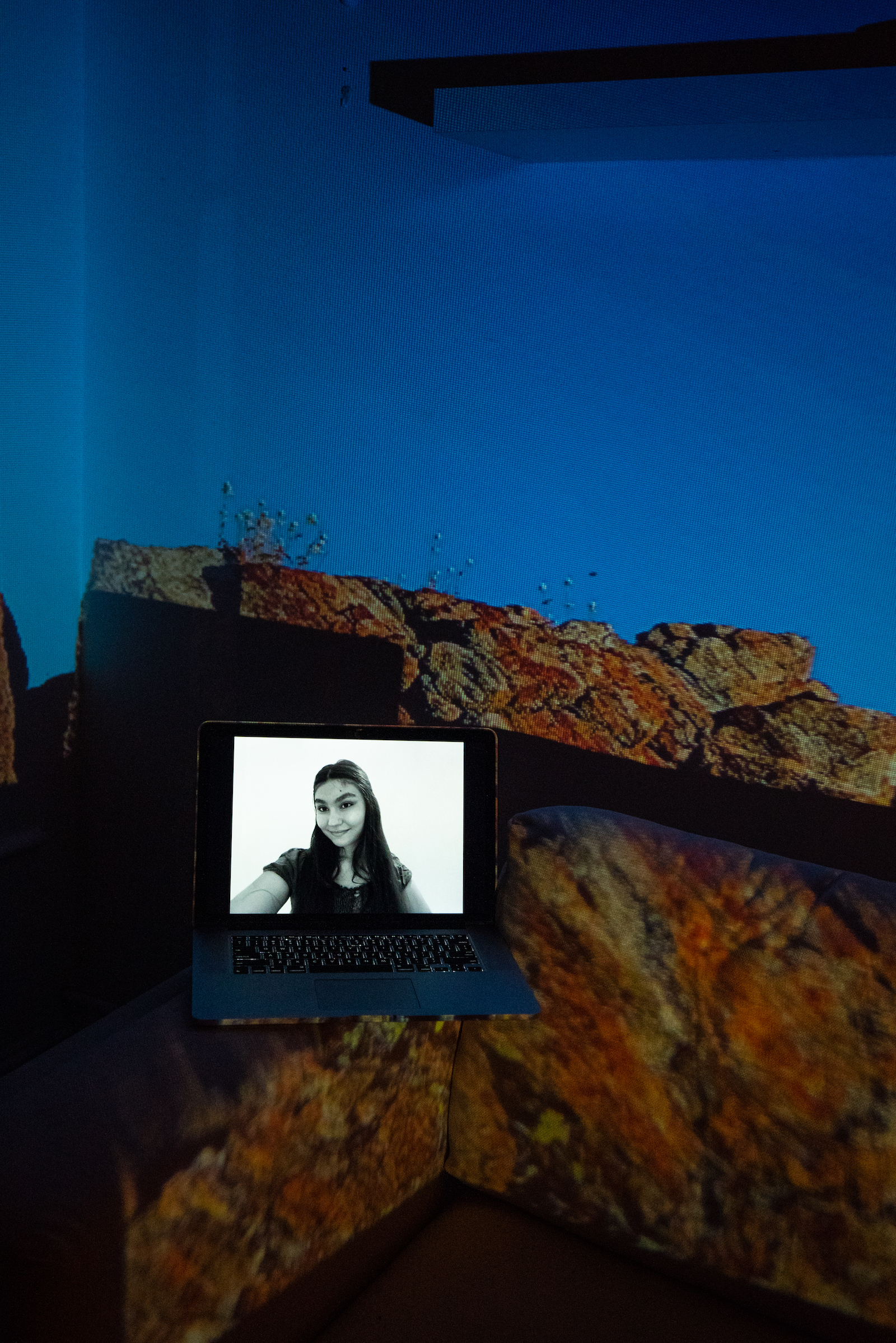 Lara Rudar, UAE Ambassador for Nature, MockCOP26 Delegate. Projected Image: Ascendiendo, Puerto Escondido, Mexico, December 2020.