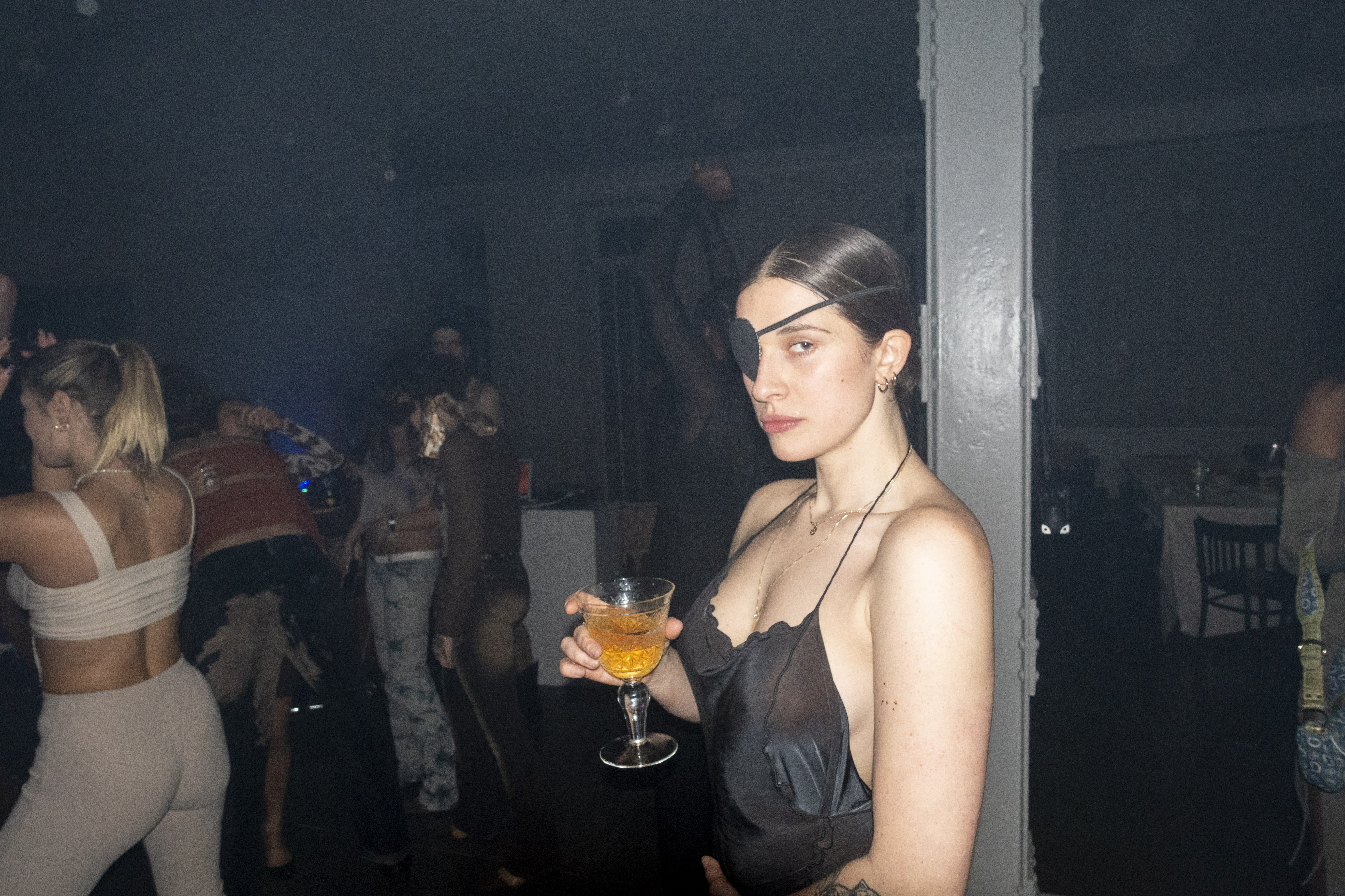 dinner-performance-5.jpg