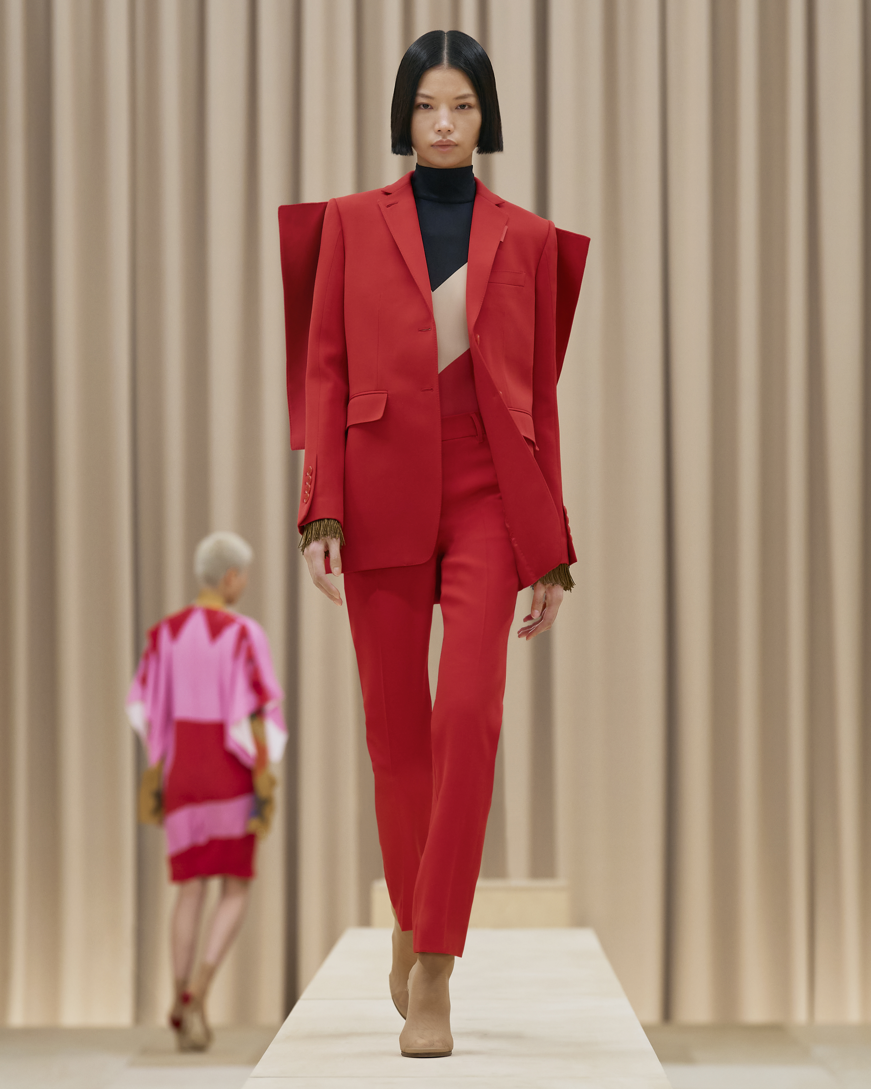 Burberry Autumn_Winter 2021 Womenswear Collection - Look 26 - Xue_001.jpg
