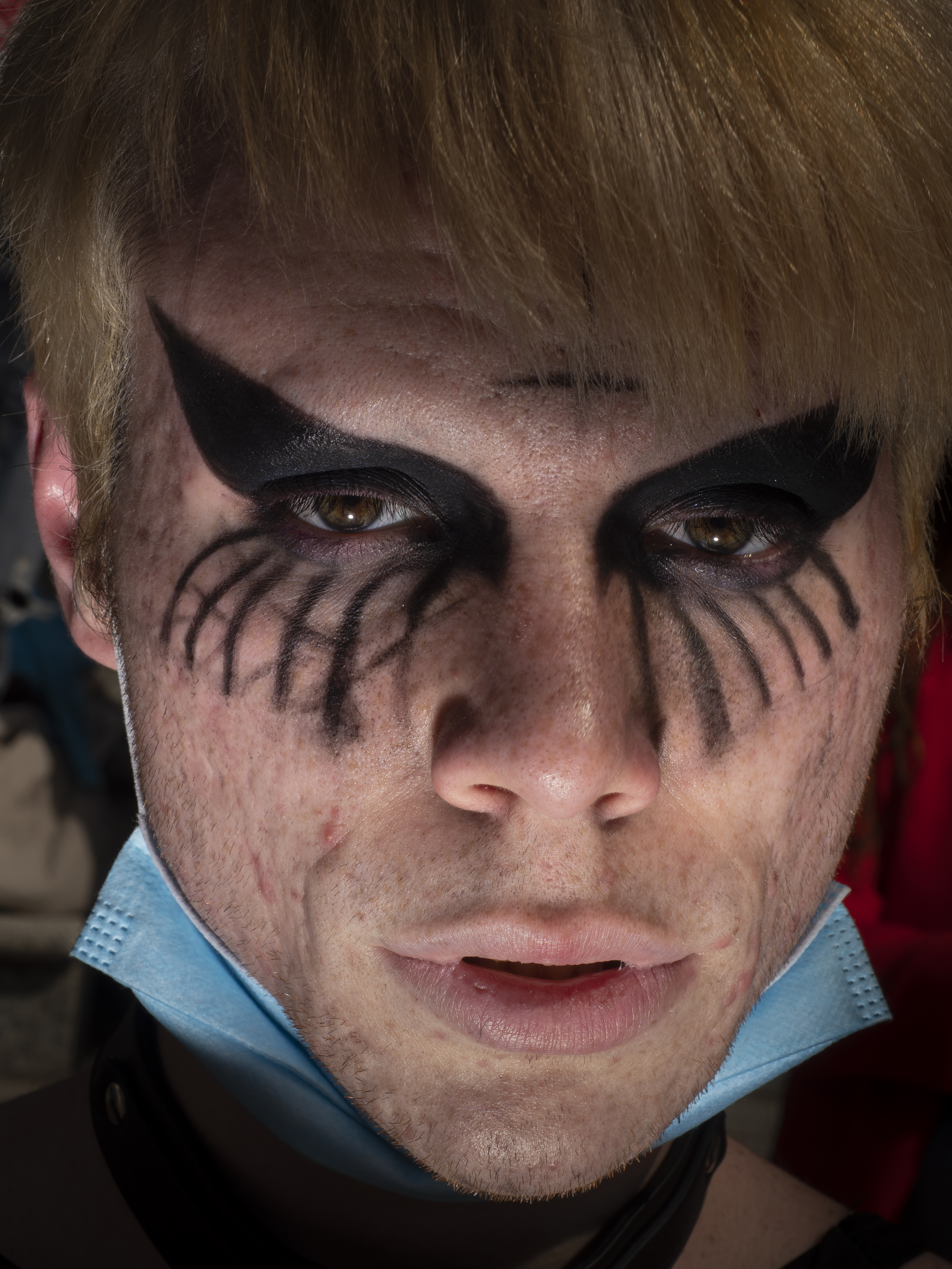 make up nero estremo dalla manifestazione in sostegno al ddl Zan a Milano, foto di Luca Santese, Marco P. Valli / Cesura