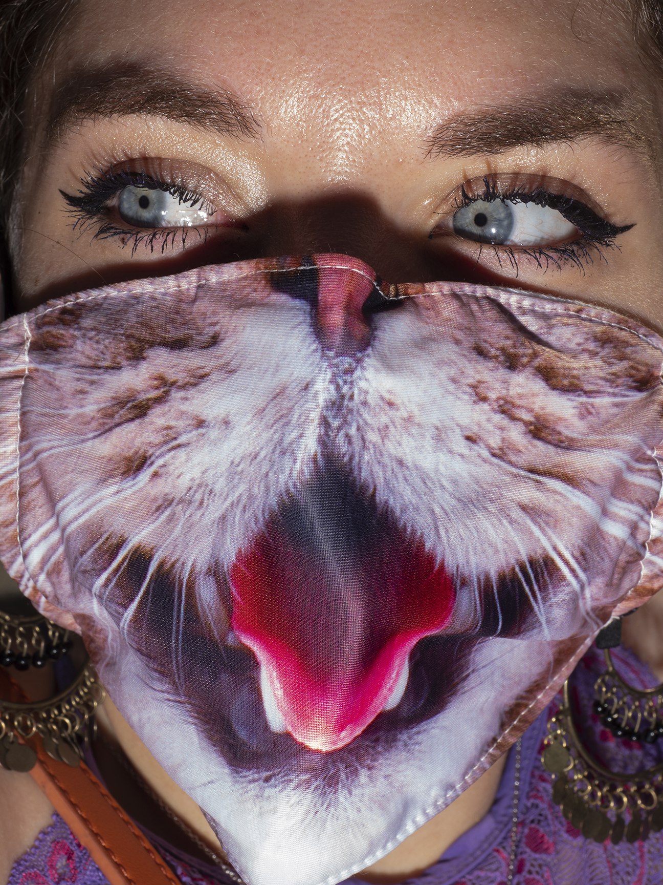 mascherina con muso di gatto, foto manifestazione ddl Zan, di Luca Santese, Marco P. Valli / Cesura