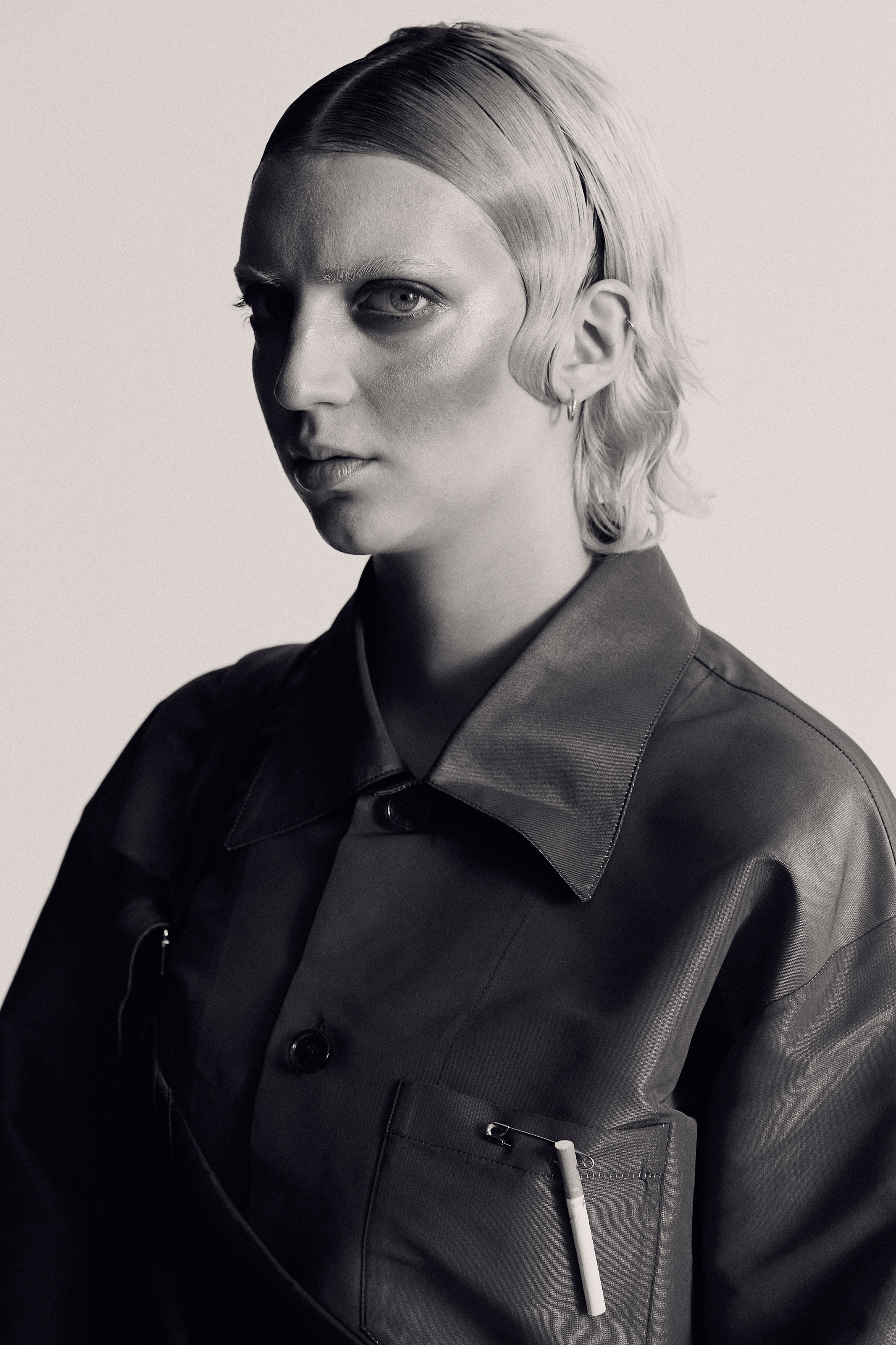 primo piano dell'influencer nonbinary Luce foto di Bekka Gunther