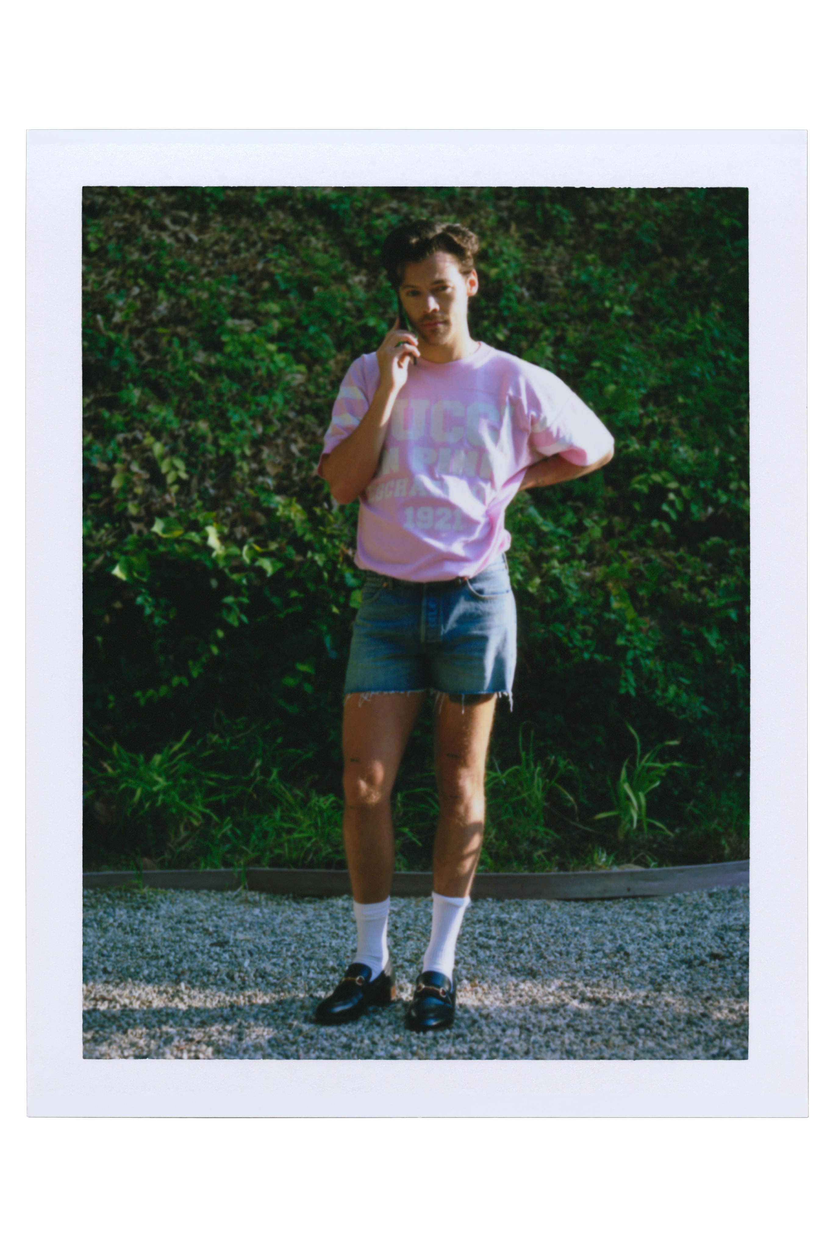 Harry Styles in einem Gucci Look.