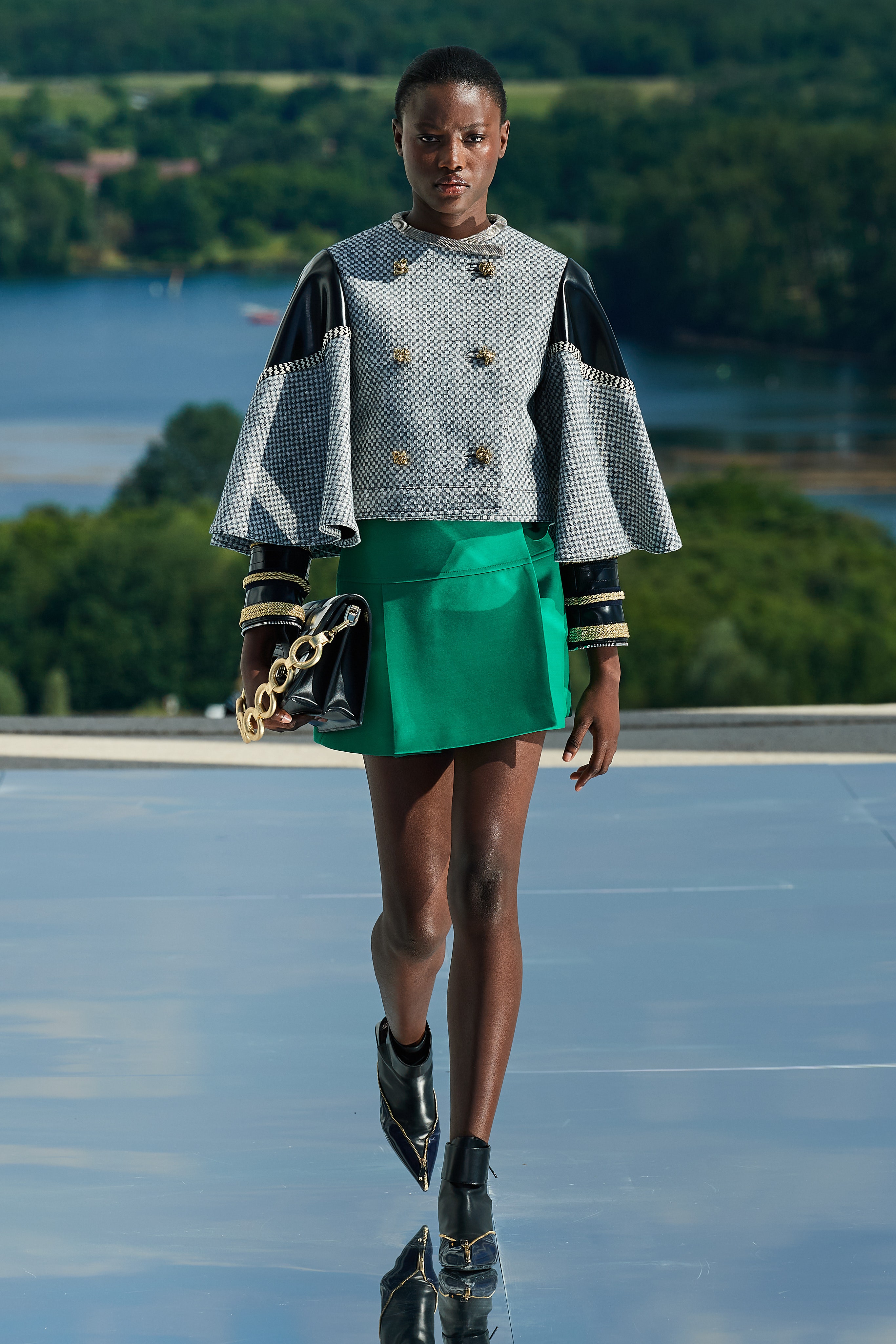 Future Full of Promise: LOUIS VUITTON Cruise 2022 Collection