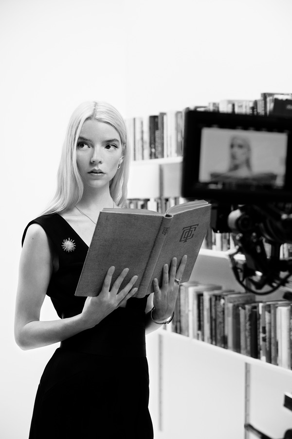 Tiffany_MarioSorrenti_T1_MarilouDaube_I2A2159_R3_LogoB.jpg