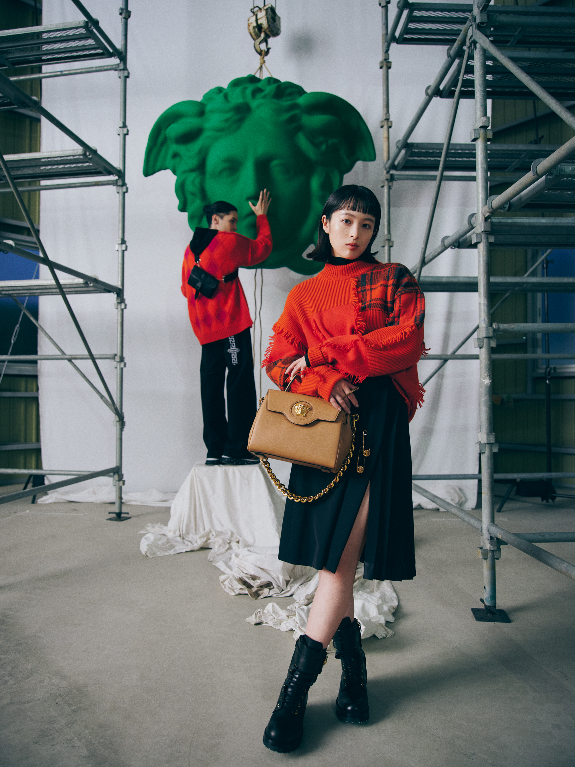 VERSACE_1571.jpg