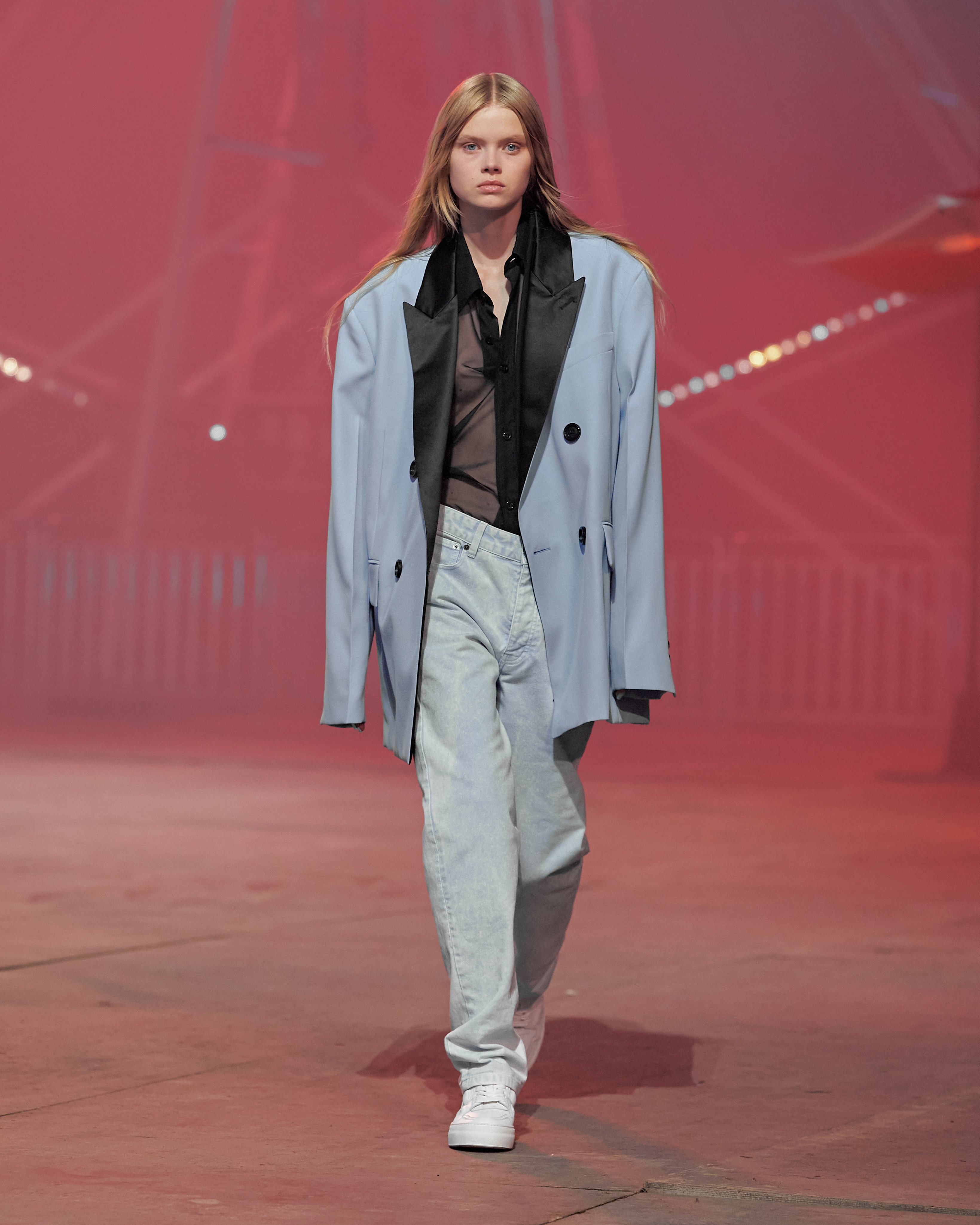 AMI SS22 SHOW RUNWAY @IMAXTREE 9.jpeg