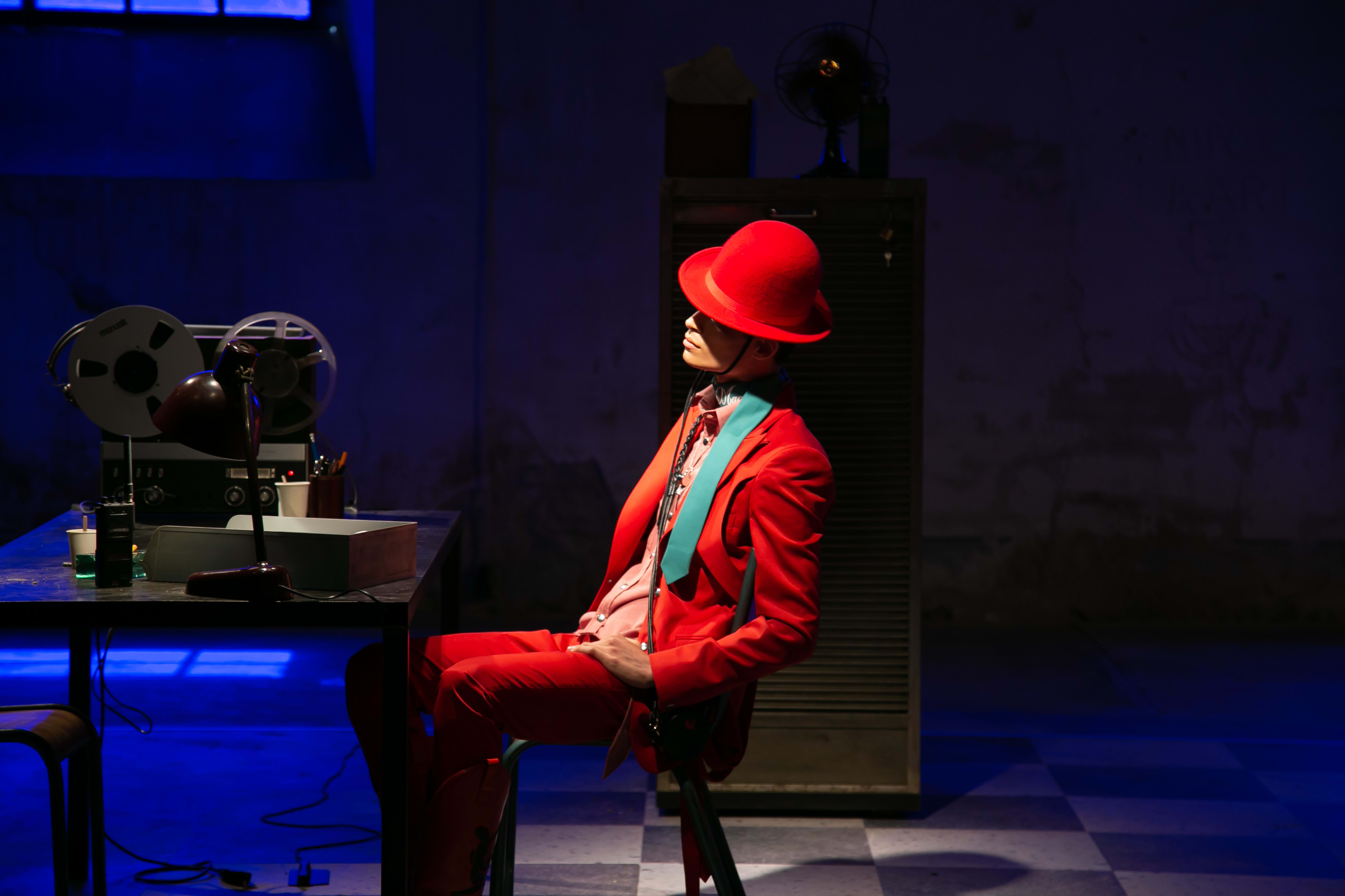 fotografie backstage performance thebe magugu 100° guest pitti immagine