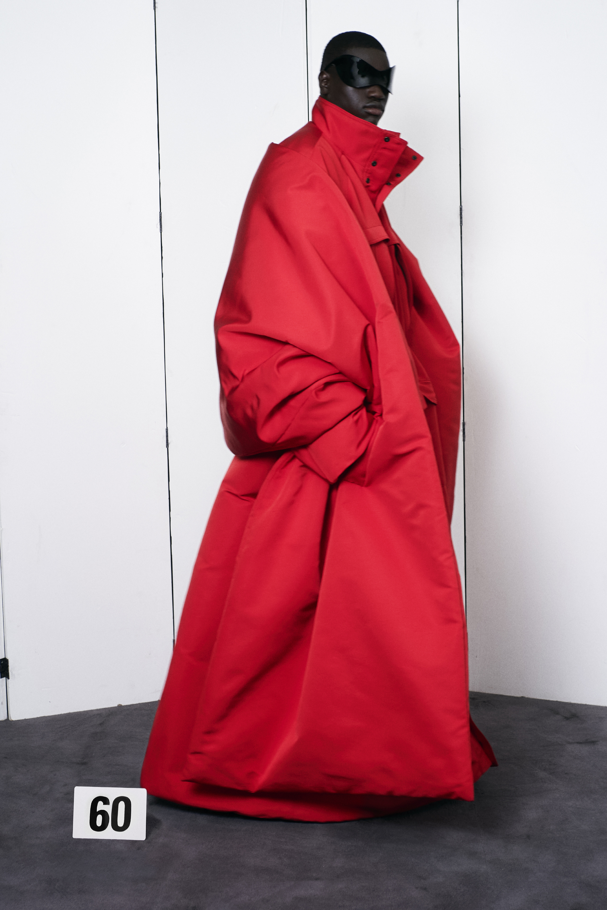 Demna Gvasalia Makes a Fascinating Balenciaga Couture Debut - V Magazine